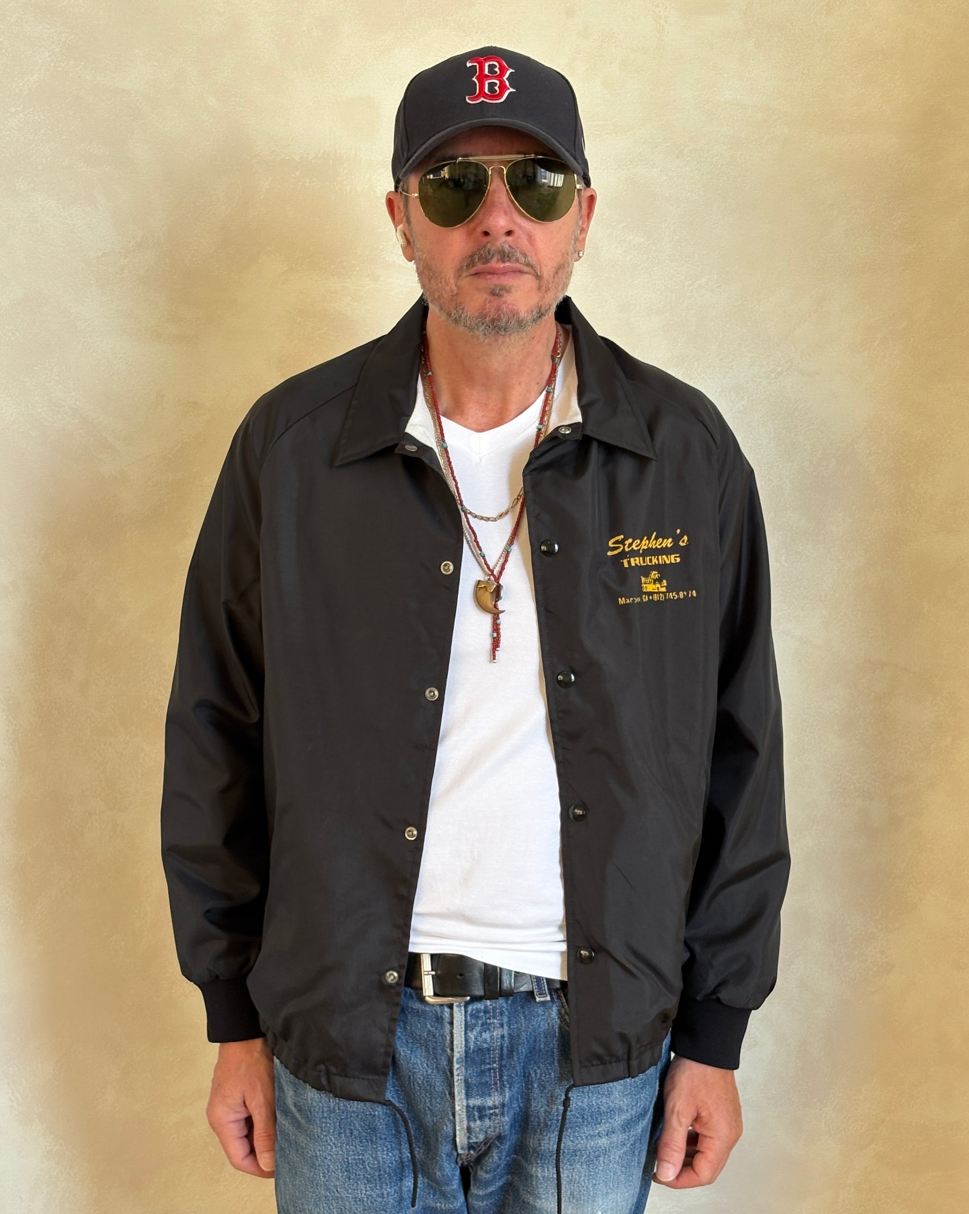 Size Med. Vintage 80s windbreaker made in USA - USA Vintage Bcn