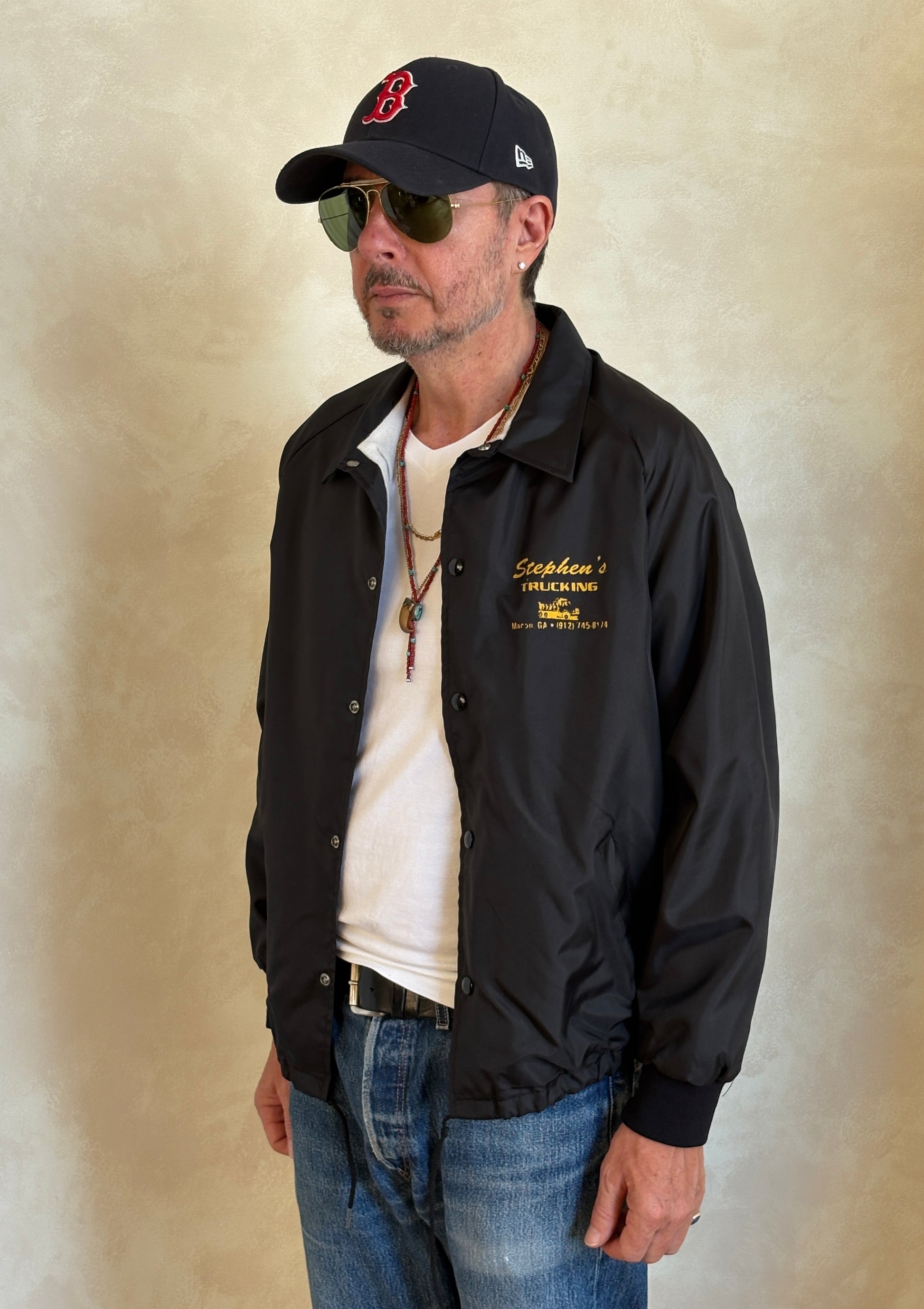 Size Med. Vintage 80s windbreaker made in USA - USA Vintage Bcn