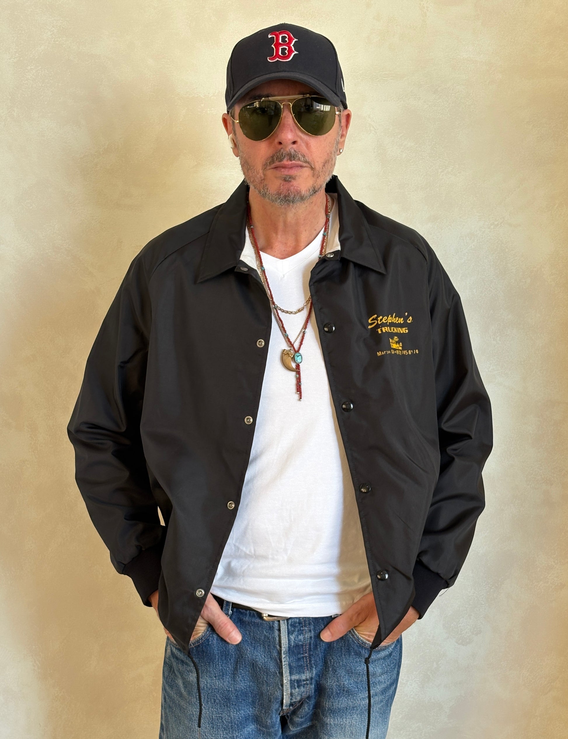 Size Med. Vintage 80s windbreaker made in USA - USA Vintage Bcn