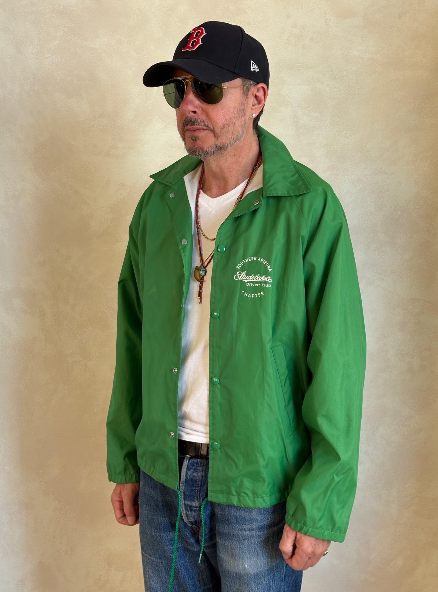 Size Med. Vintage 80s windbreaker Made in USA - USA Vintage Bcn