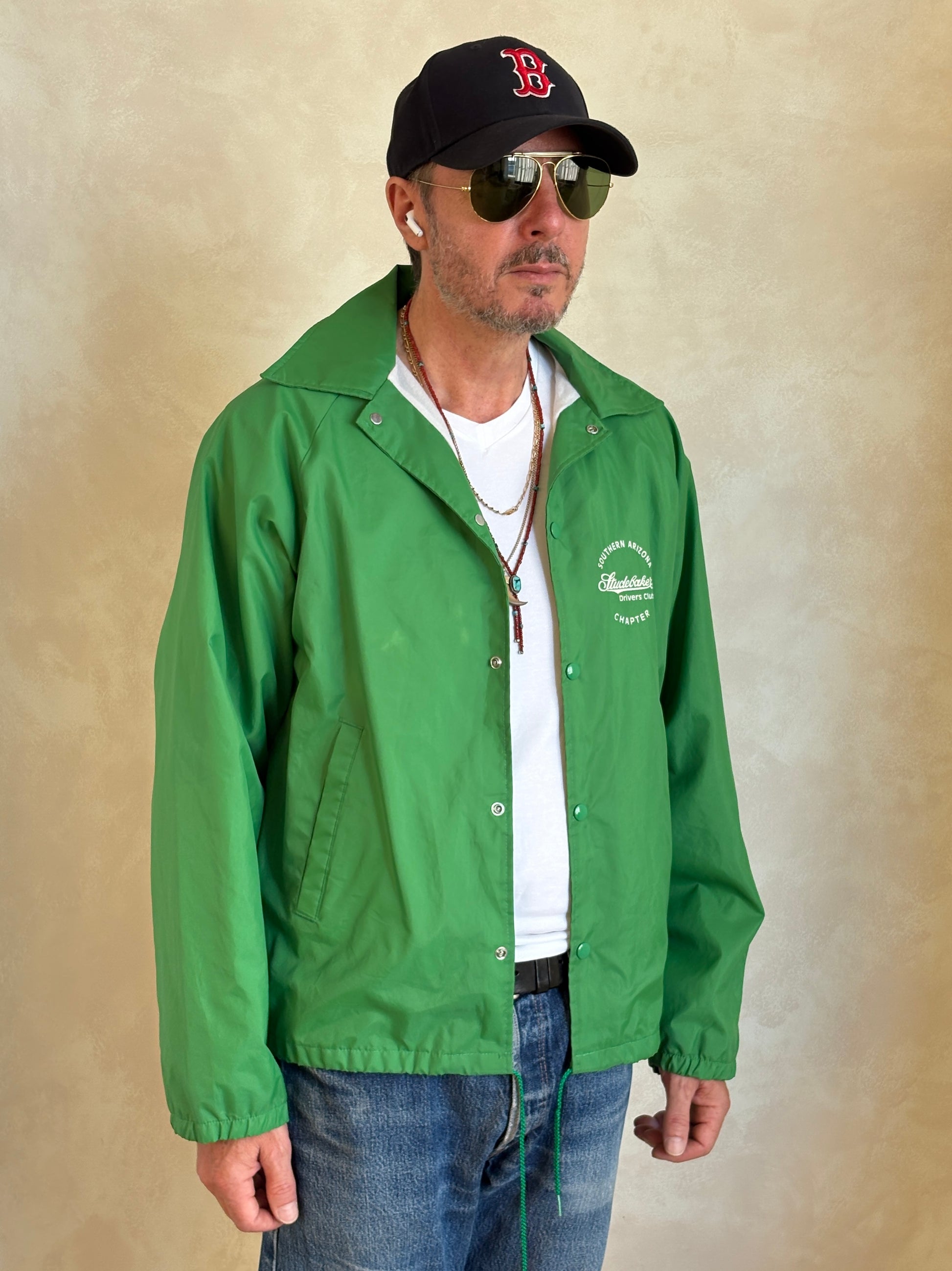 Size Med. Vintage 80s windbreaker Made in USA - USA Vintage Bcn