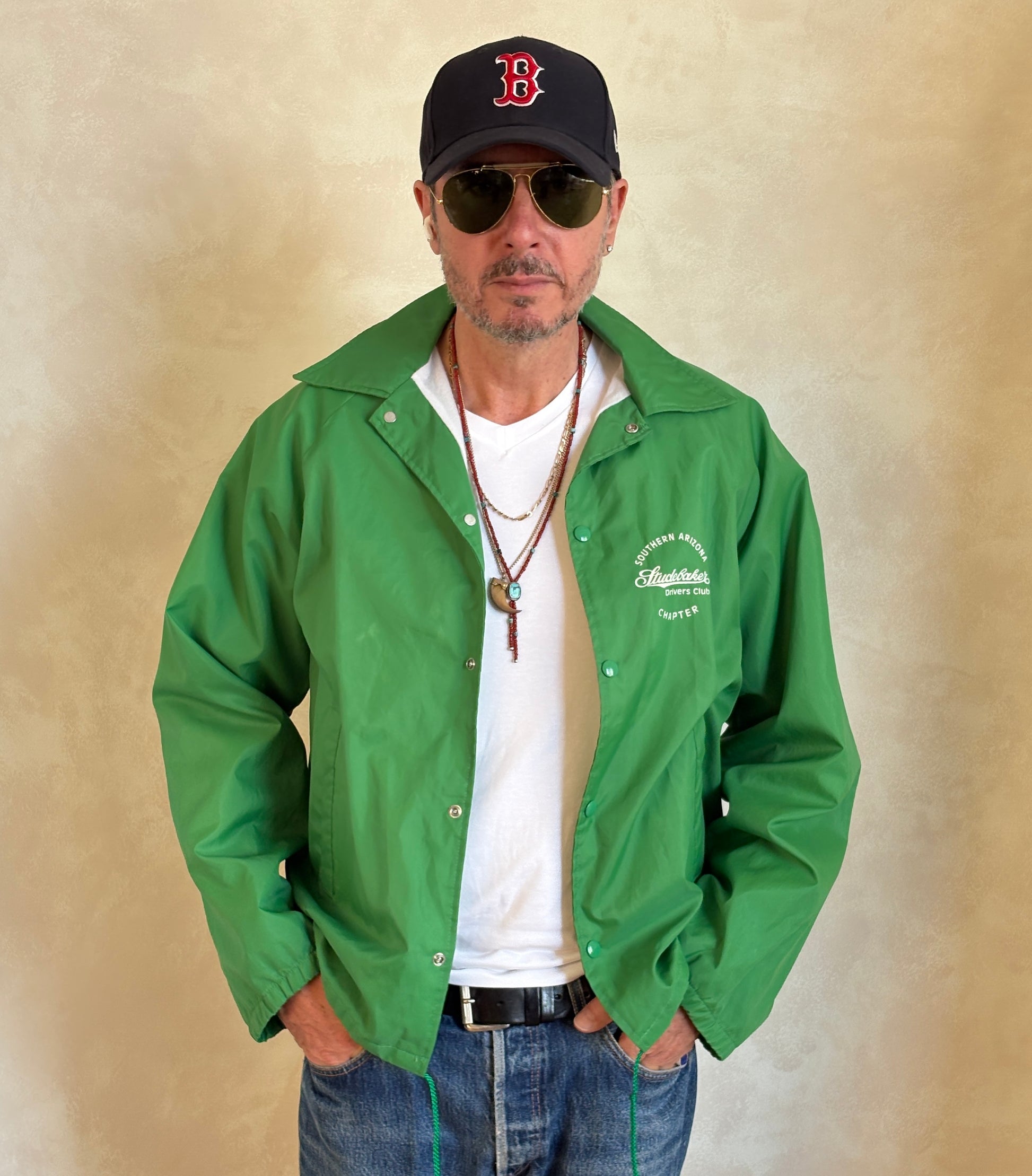 Size Med. Vintage 80s windbreaker Made in USA - USA Vintage Bcn