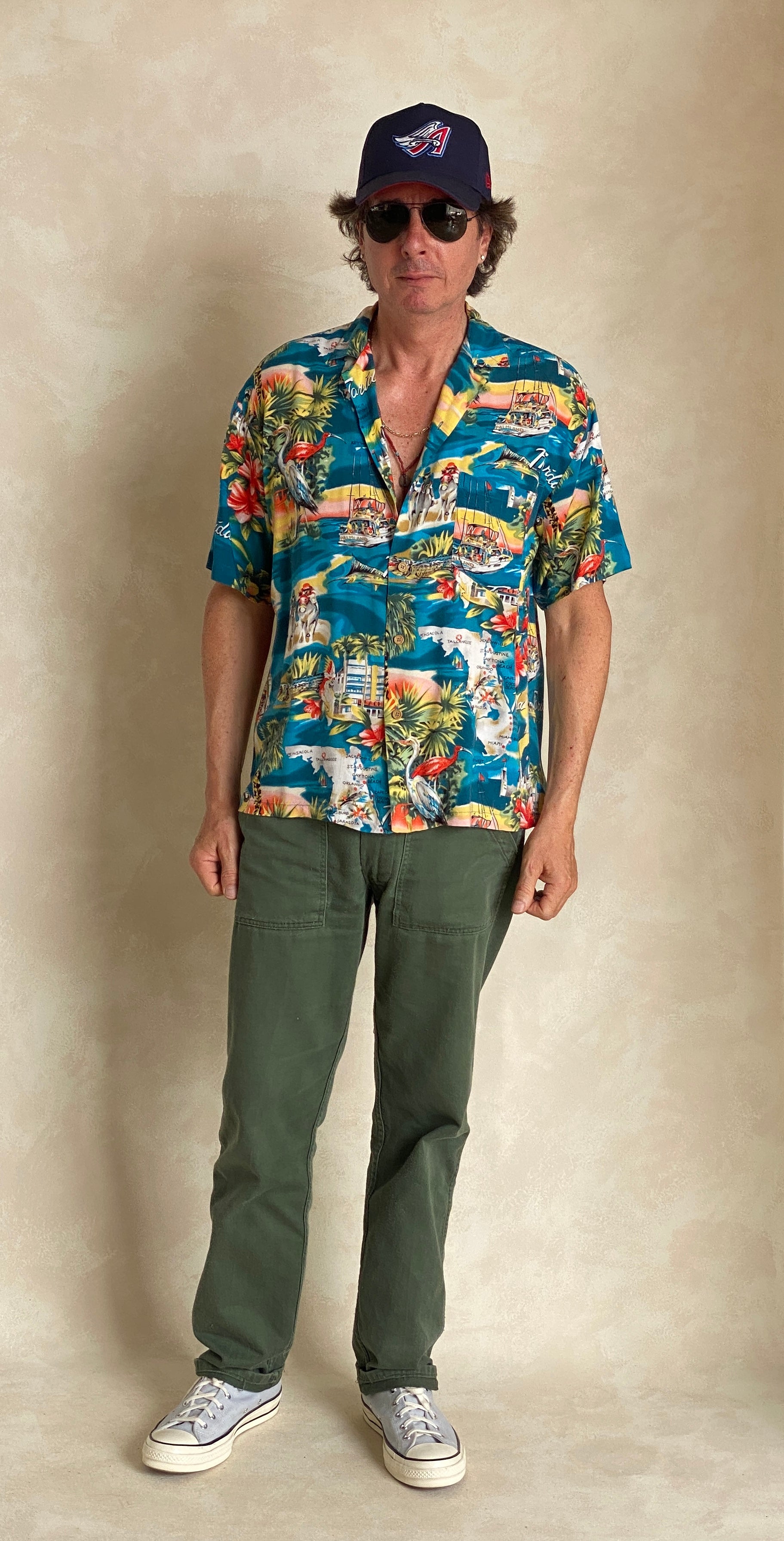 Size Medium. Vintage 90s Hawaiian shirt - USA Vintage Bcn