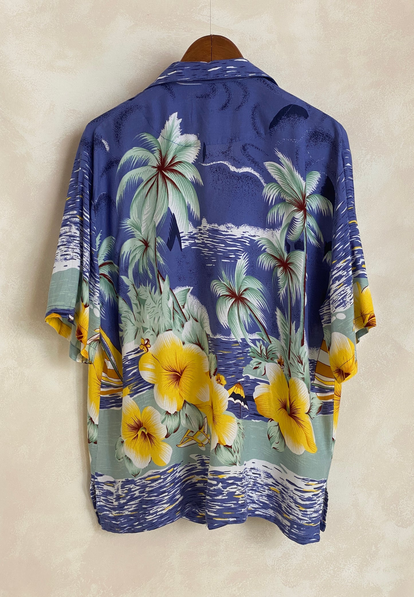 Size Large. Vintage 90s Hawaiian shirt - USA Vintage Bcn