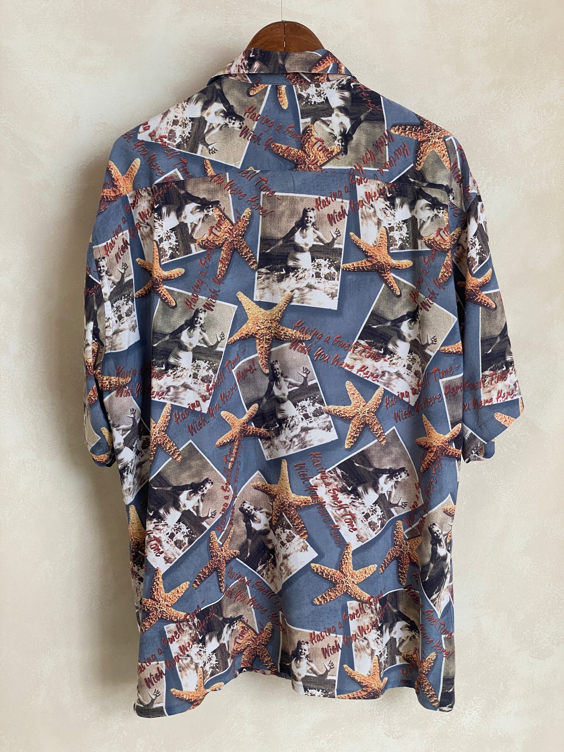 Size Large. Vintage 90s Hawaiian shirt - USA Vintage Bcn