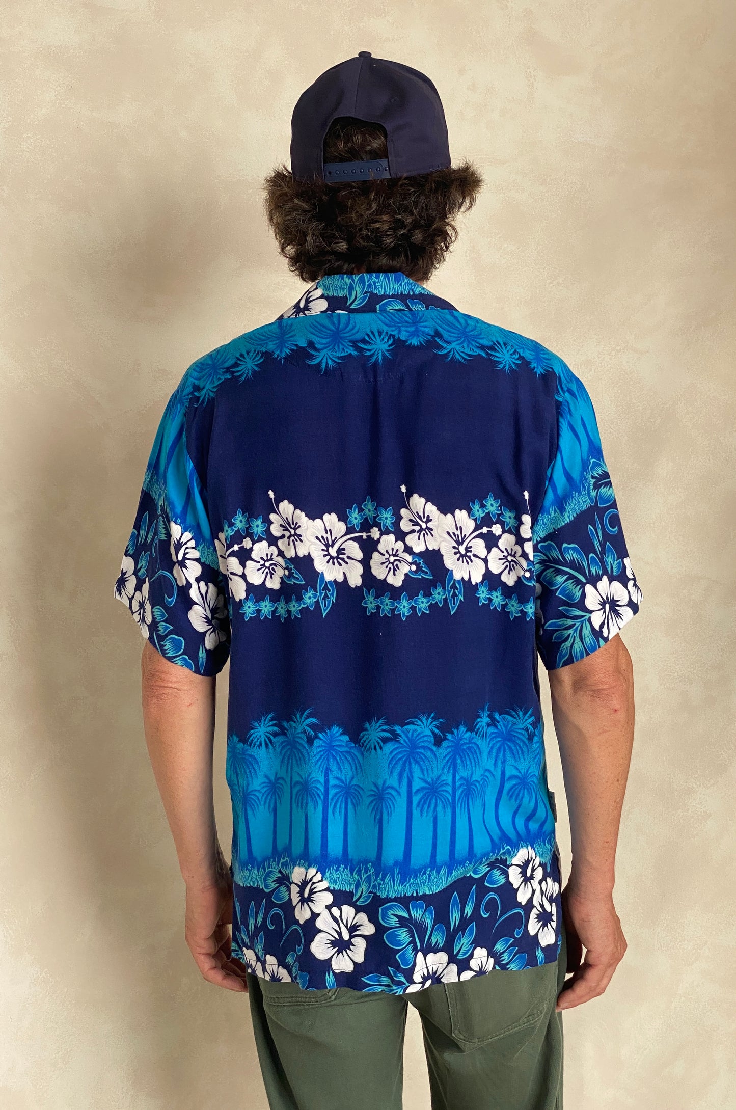 Size Small. Vintage 90s Hawaiian shirt - USA Vintage Bcn