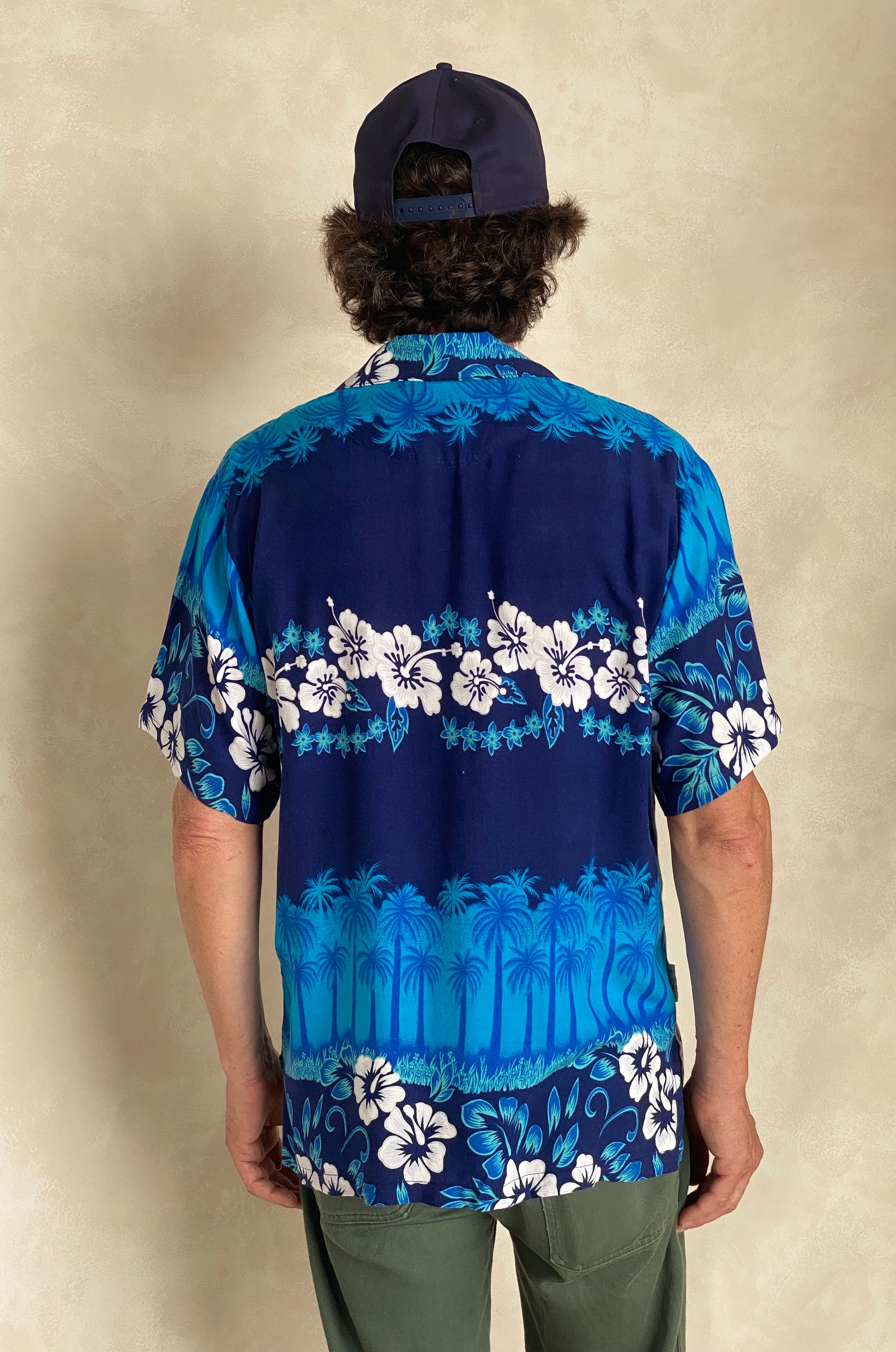 Size Small. Vintage 90s Hawaiian shirt - USA Vintage Bcn