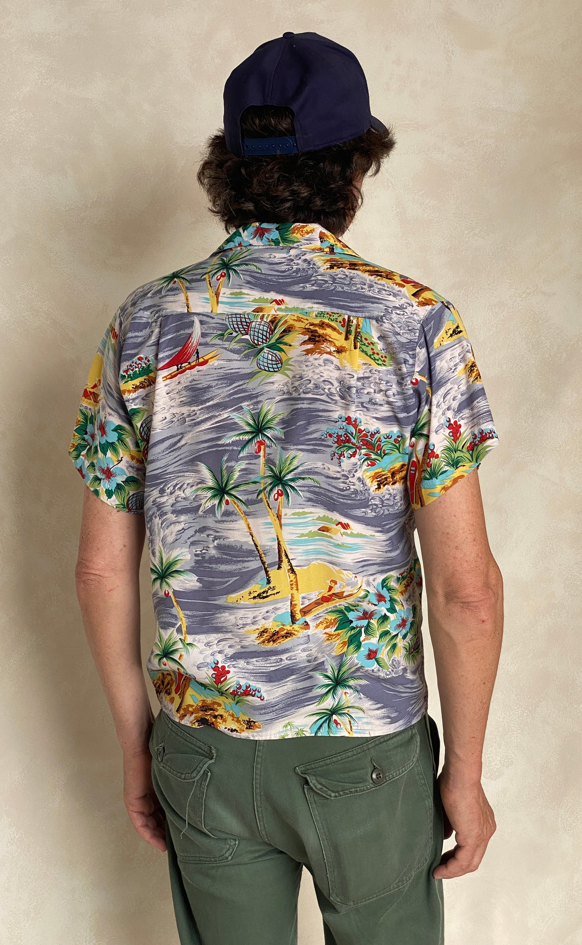Size 14/16 youth . Vintage 90s Hawaiian shirt - USA Vintage Bcn