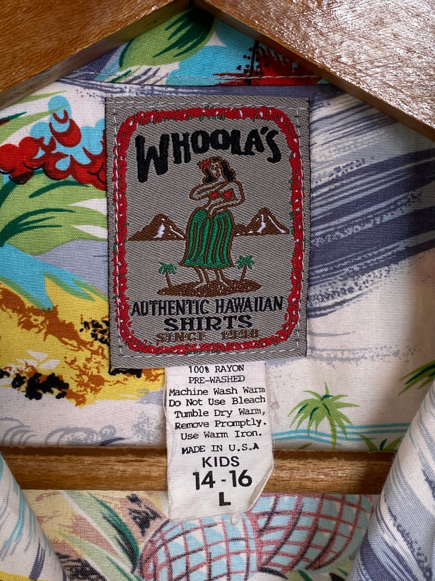 Size 14/16 youth . Vintage 90s Hawaiian shirt - USA Vintage Bcn