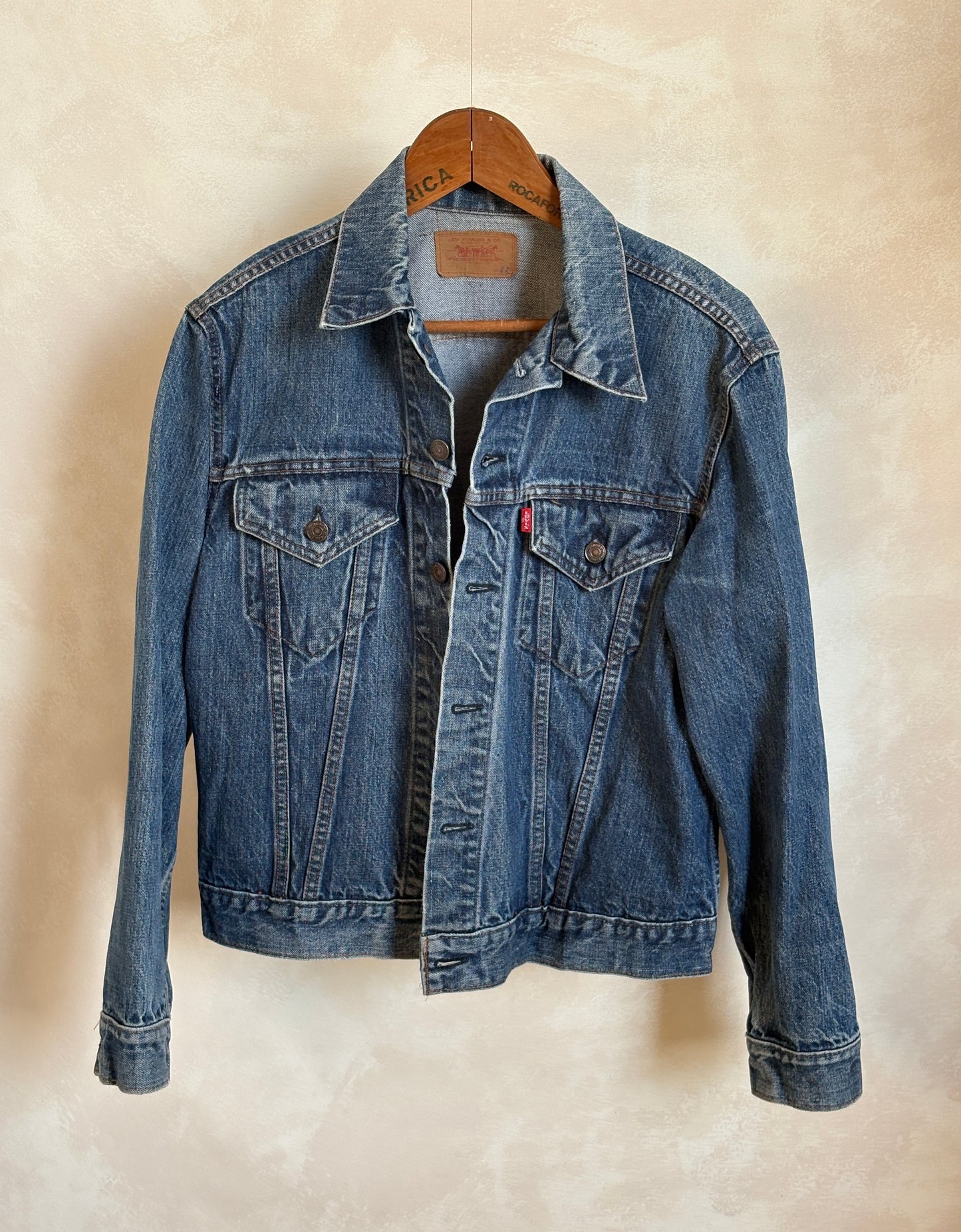 Size 42US / 52EU . Vintage 70s Levis single stitch jacket Made in USA. - USA Vintage Bcn