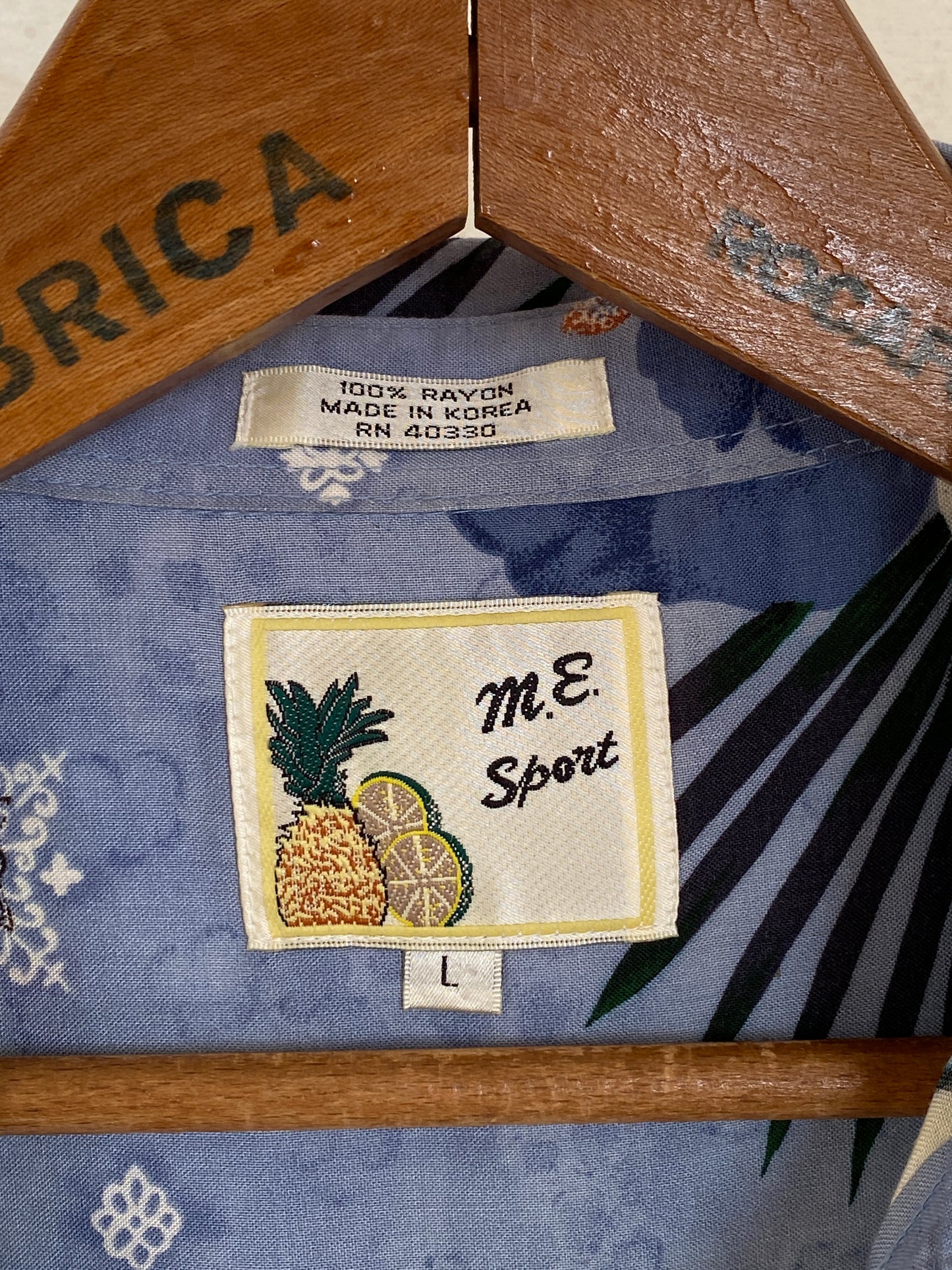 Size Large. Vintage 90s Hawaiian shirt-AJ357 Studio
