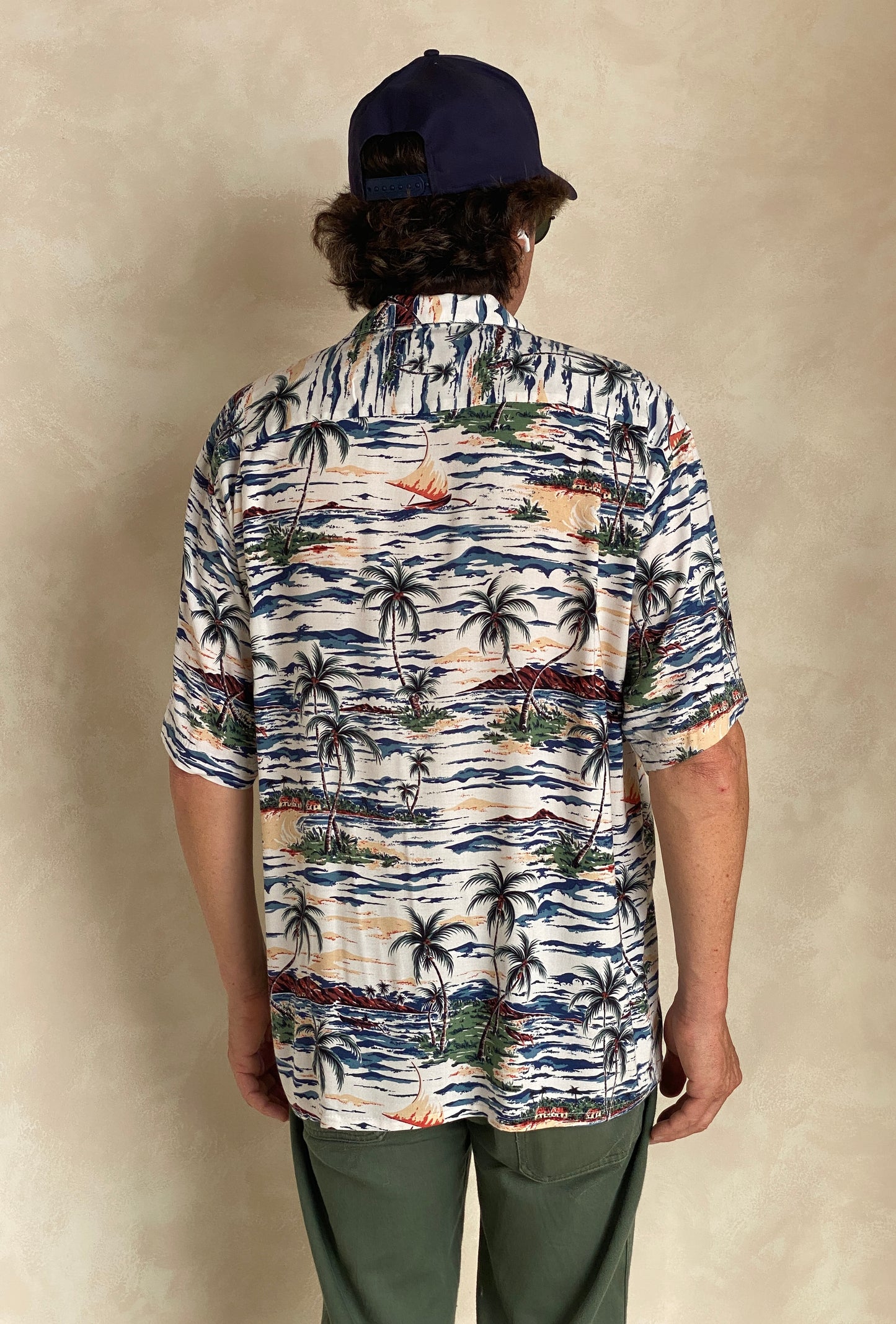 Size Large. Vintage 90s Hawaiian shirt - USA Vintage Bcn