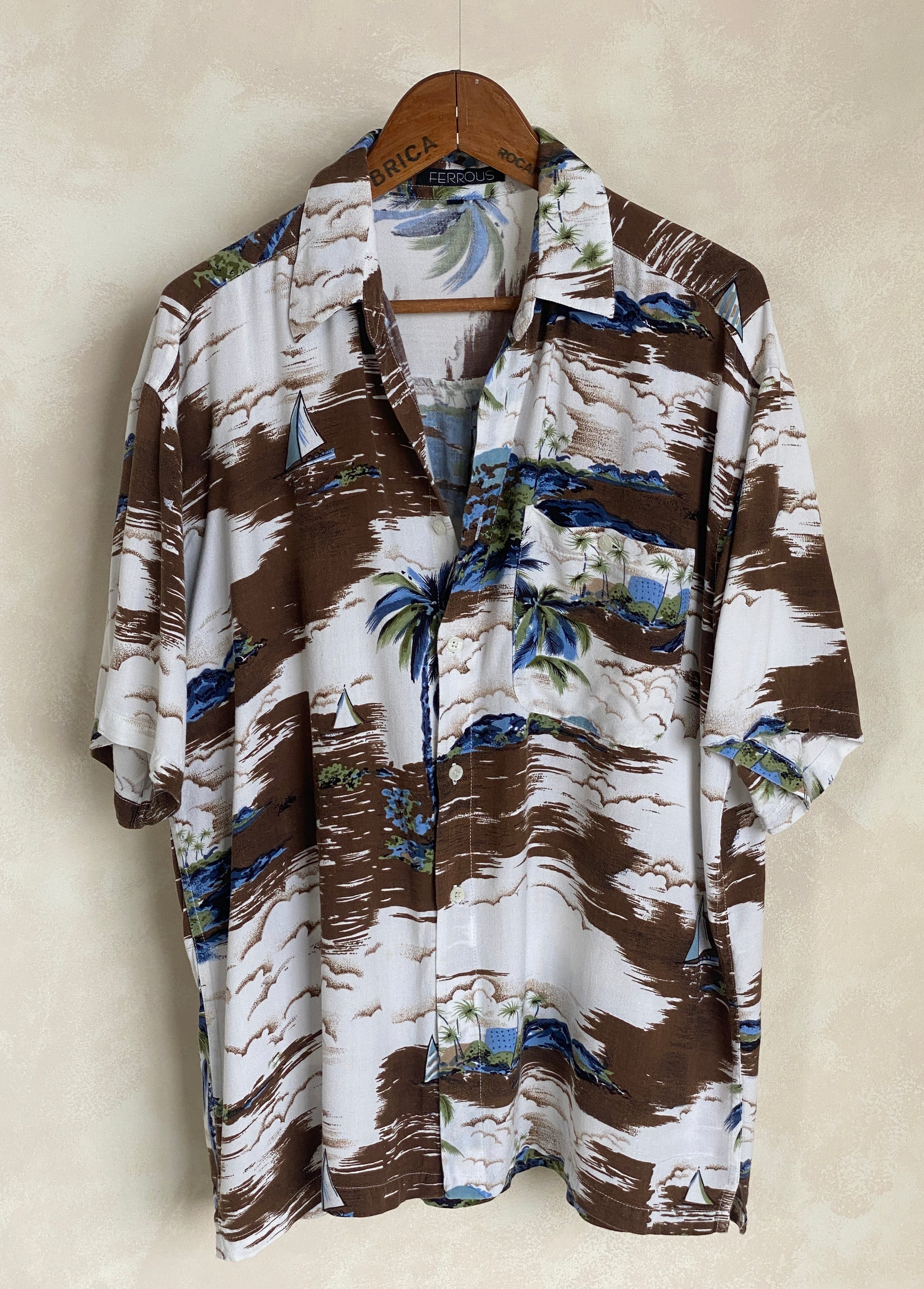 Size Large. Vintage 90s Hawaiian shirt - USA Vintage Bcn