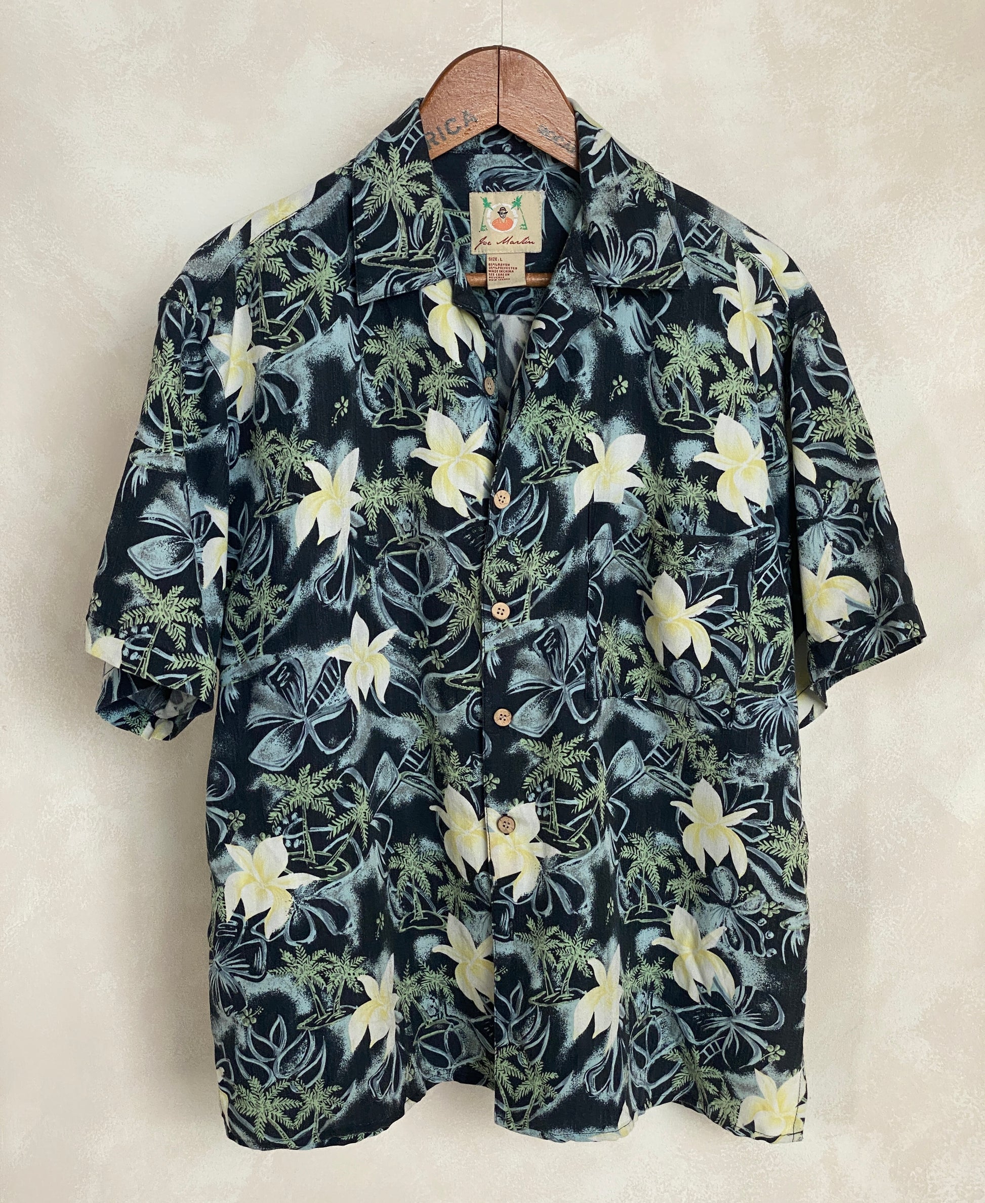 Size Large. Vintage 90s Hawaiian shirt - USA Vintage Bcn