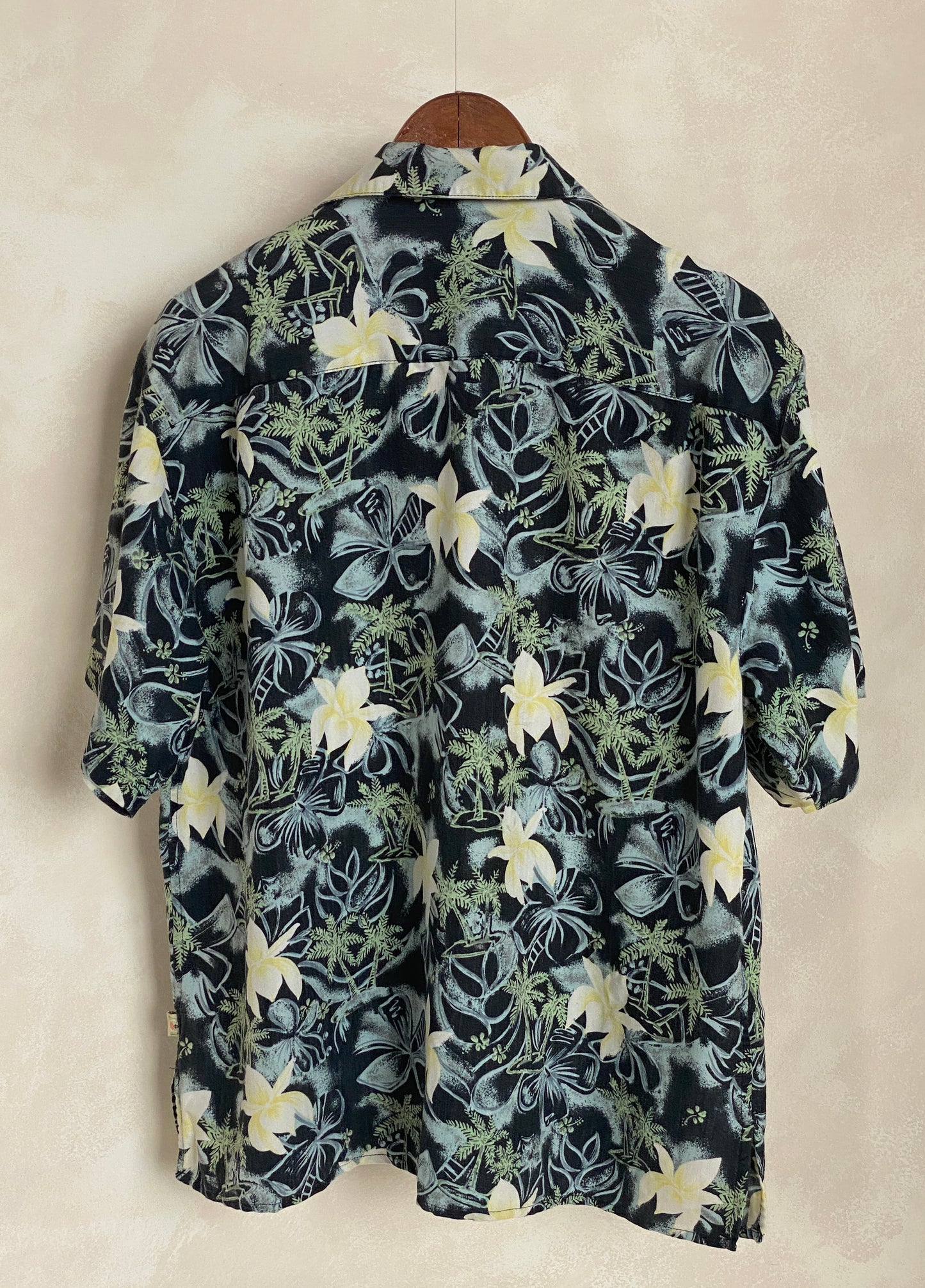 Size Large. Vintage 90s Hawaiian shirt - USA Vintage Bcn