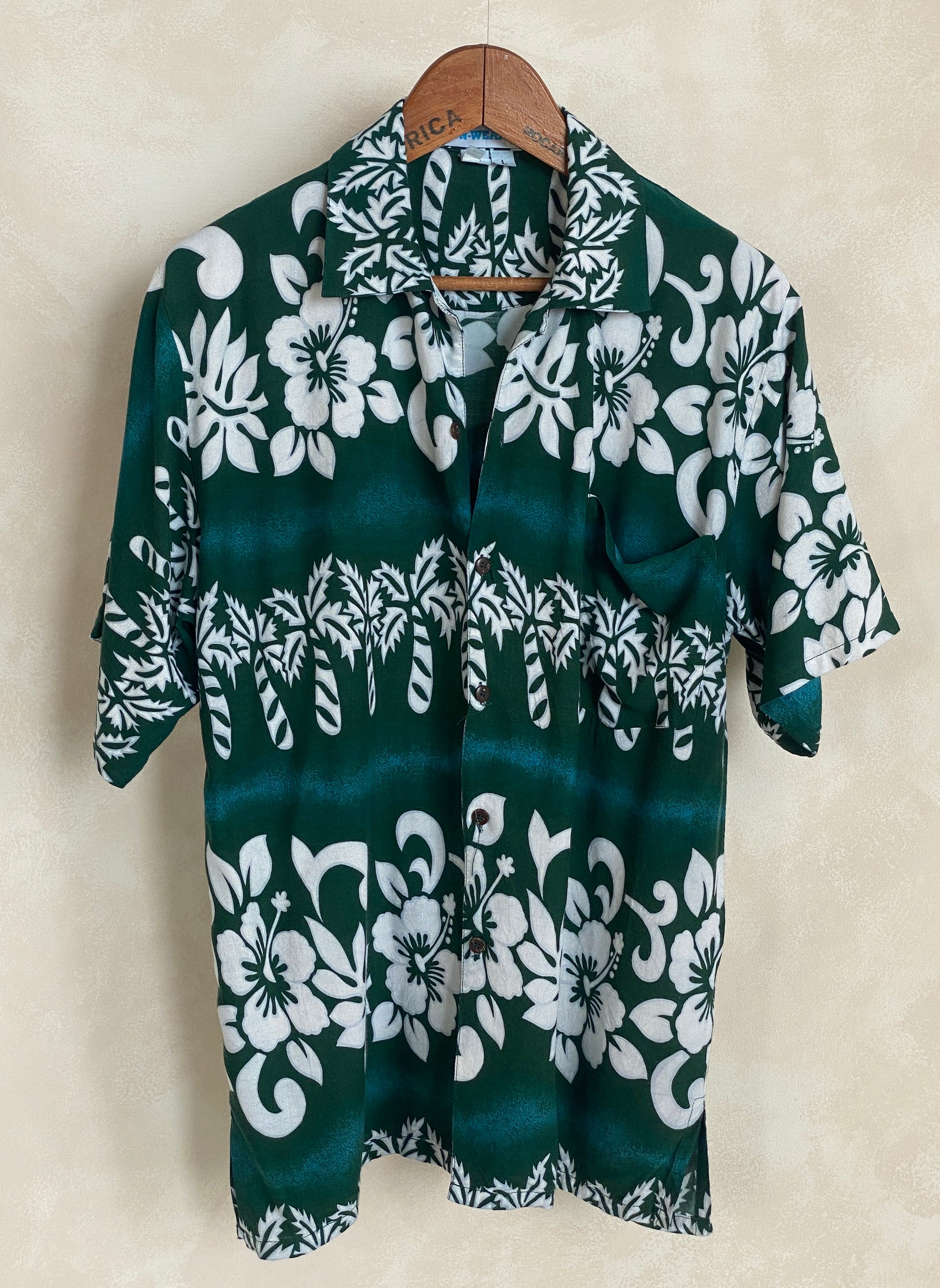 Size Large. Vintage 90s Hawaiian shirt - USA Vintage Bcn