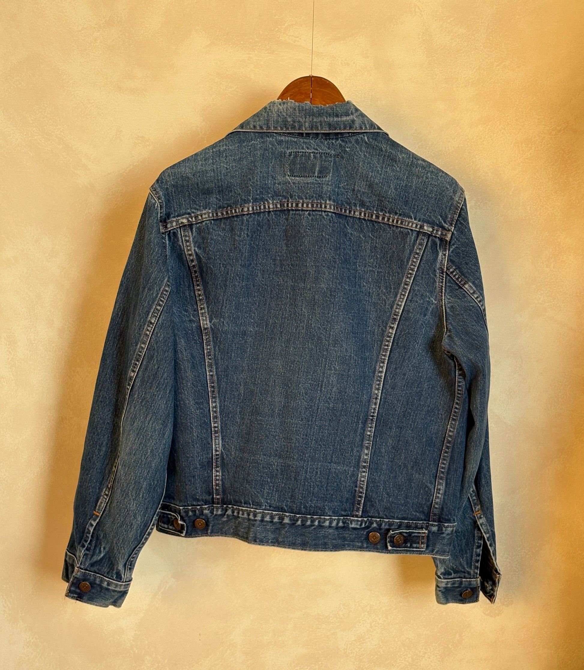 Size 42US / 52EU . Vintage 70s Levi’s Denim Jacket – 2 Pockets – Made in USA - USA Vintage Bcn