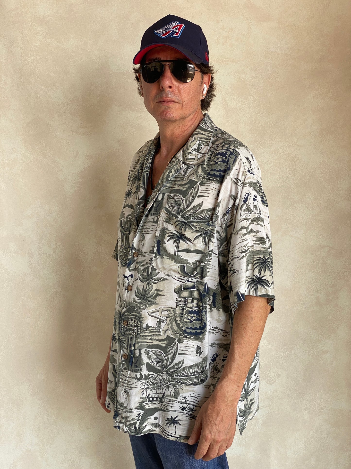 Size Large. Vintage 90s Rayon Hawaiian shirt - USA Vintage Bcn