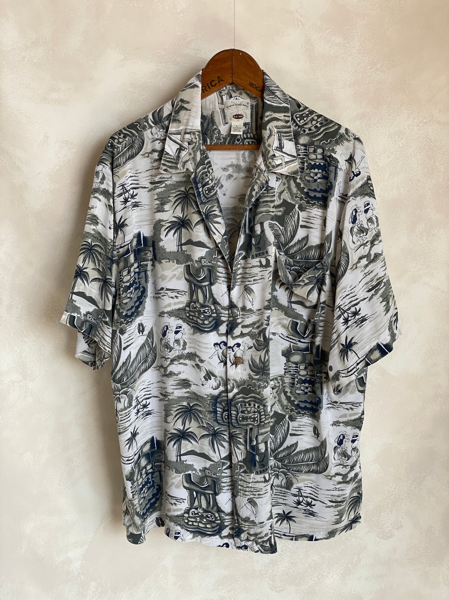 Size Large. Vintage 90s Rayon Hawaiian shirt - USA Vintage Bcn