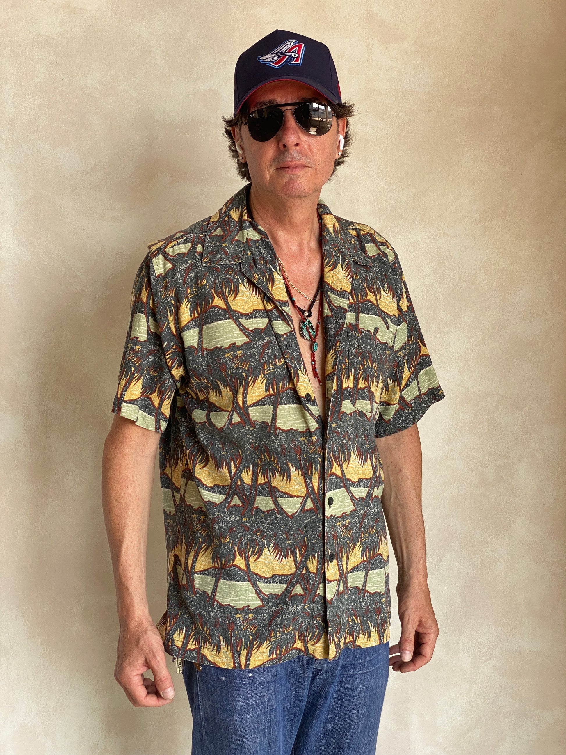 Size Large. Vintage 90s Silk Hawaiian shirt - USA Vintage Bcn