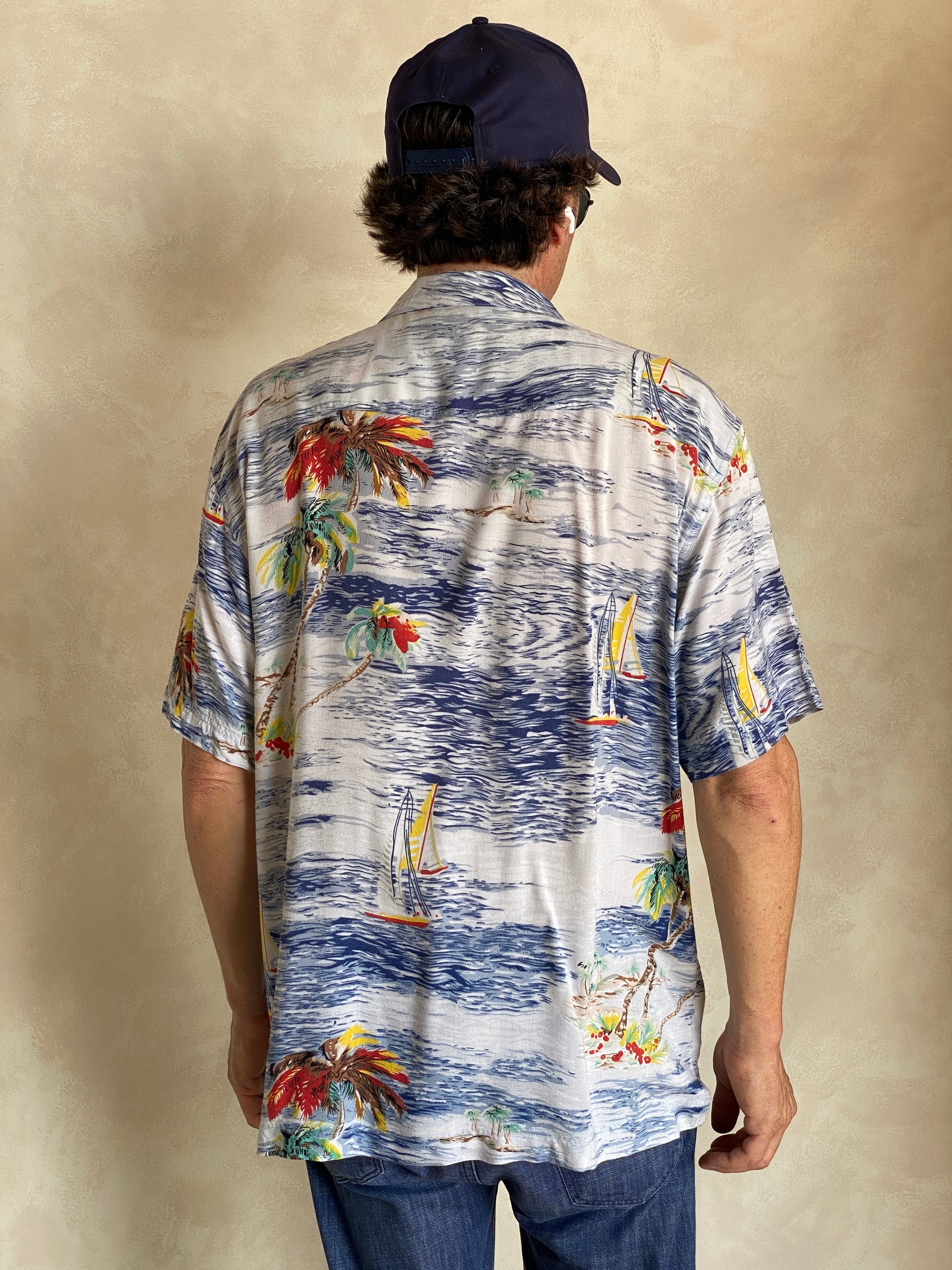 Size Medium. Vintage 90s Rayon Hawaiian shirt by Haggar - USA Vintage Bcn