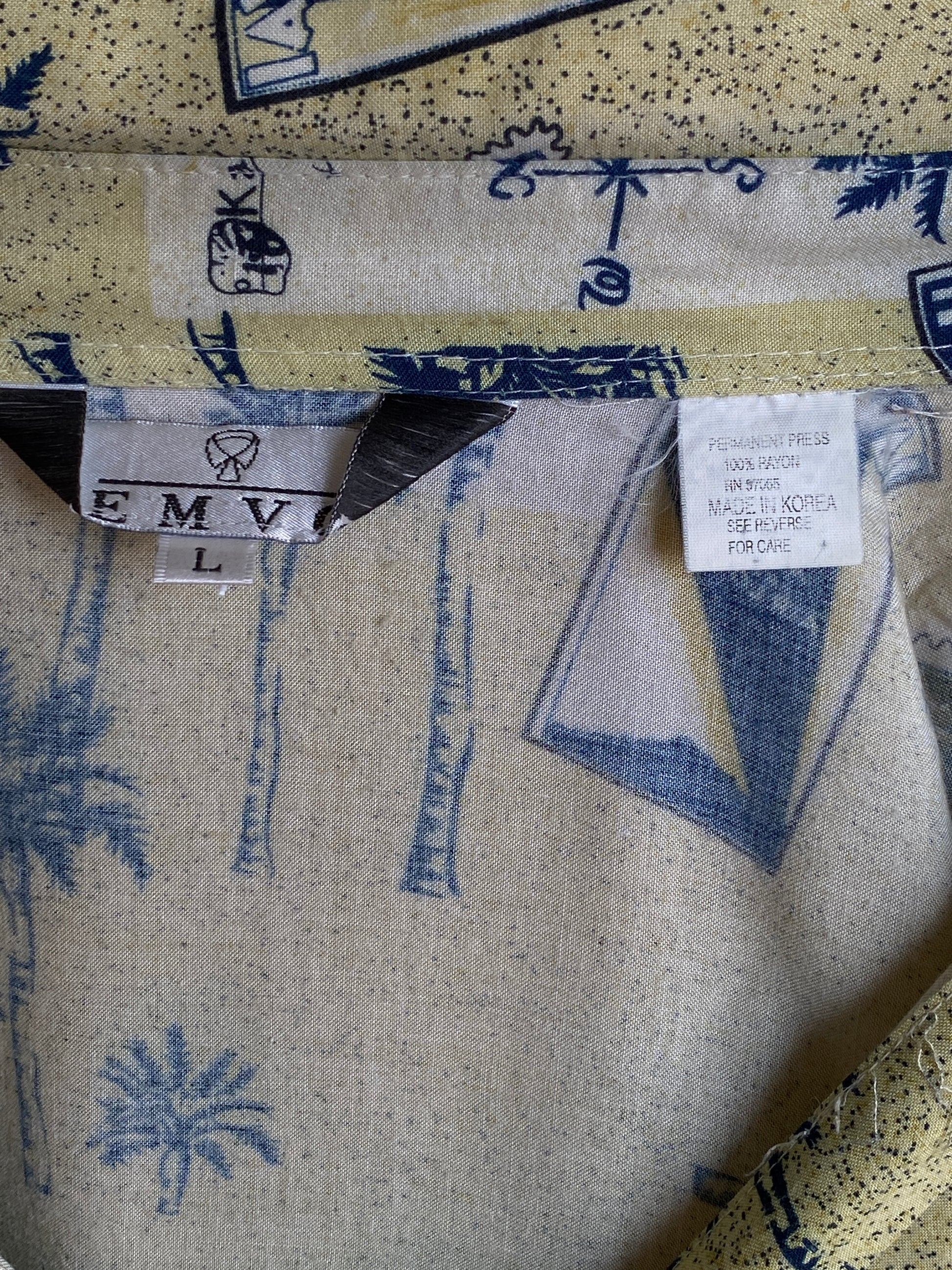 Size Large. Vintage 90s Rayon Hawaiian shirt - USA Vintage Bcn