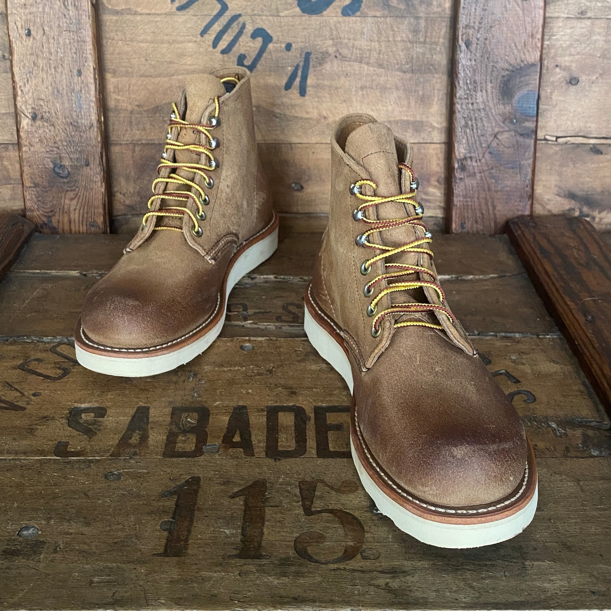 Sz 7.5D (40 EU ) R W 8181 round toe Hawthorne Muleskinners ( Second ) - USA Vintage Bcn