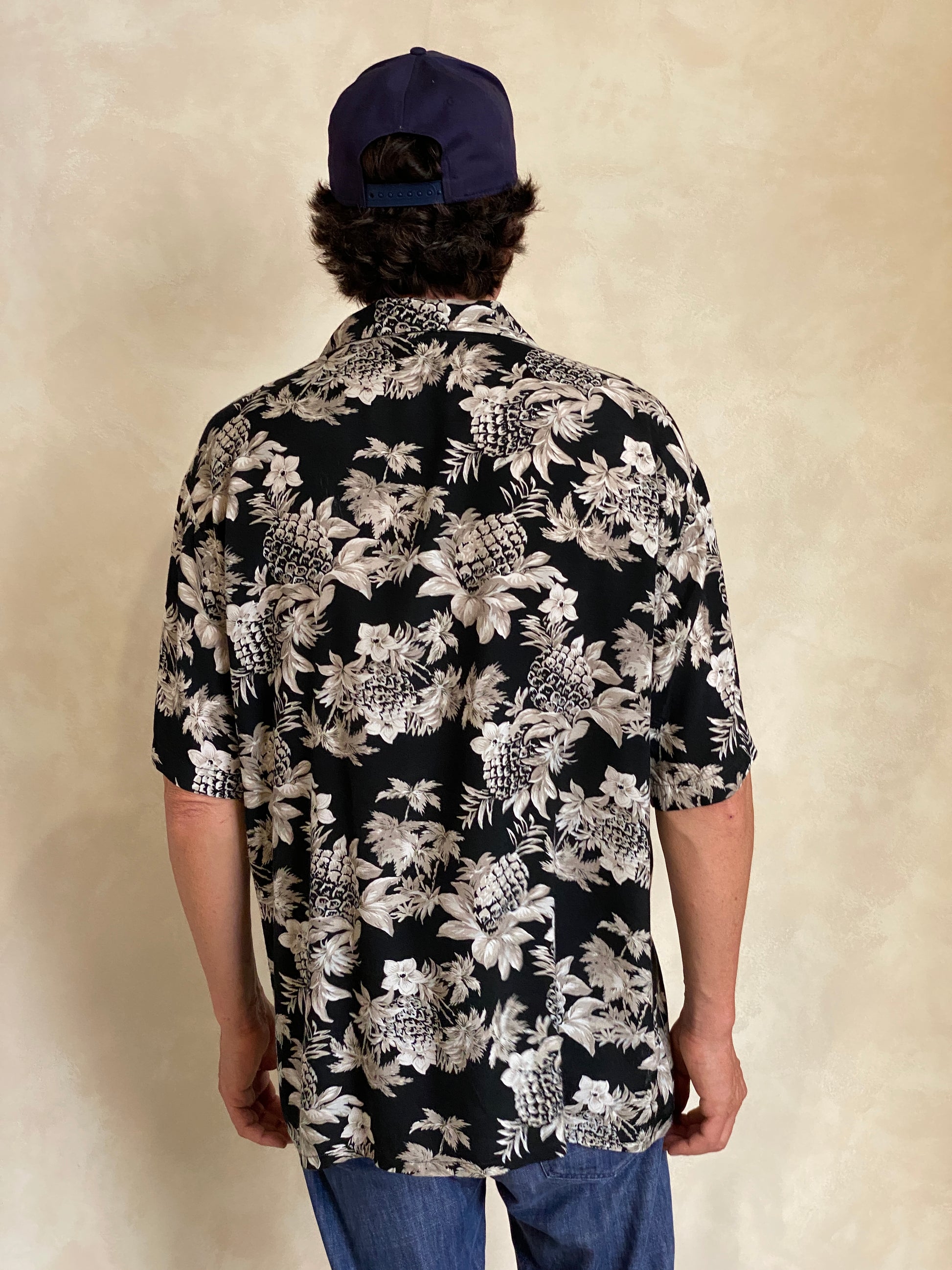Size Large. Vintage 90s Rayon Hawaiian shirt - USA Vintage Bcn