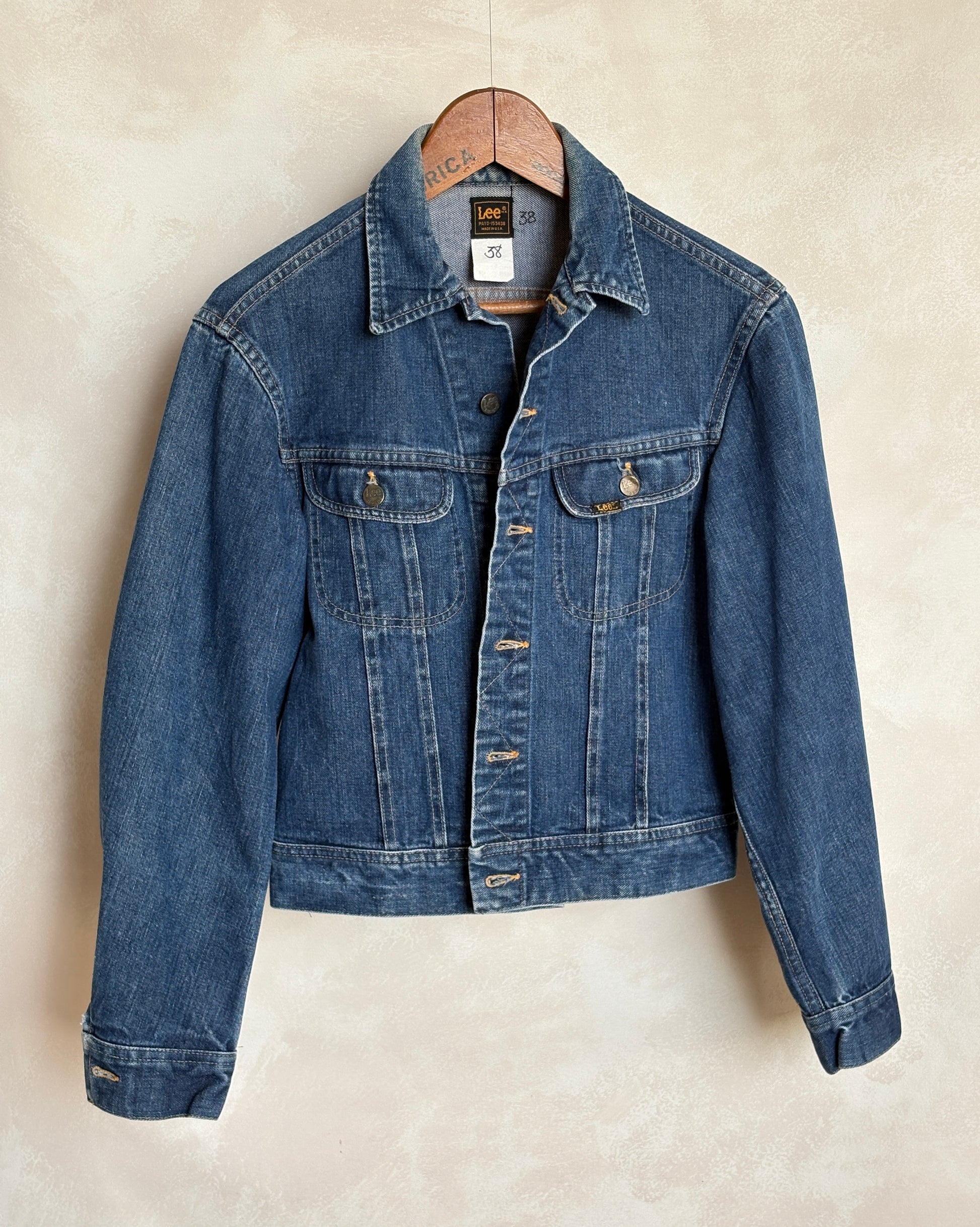 Size 38US / 48EU . Vintage 80s Lee Denim Jacket – 2 Pockets – Made in USA - USA Vintage Bcn
