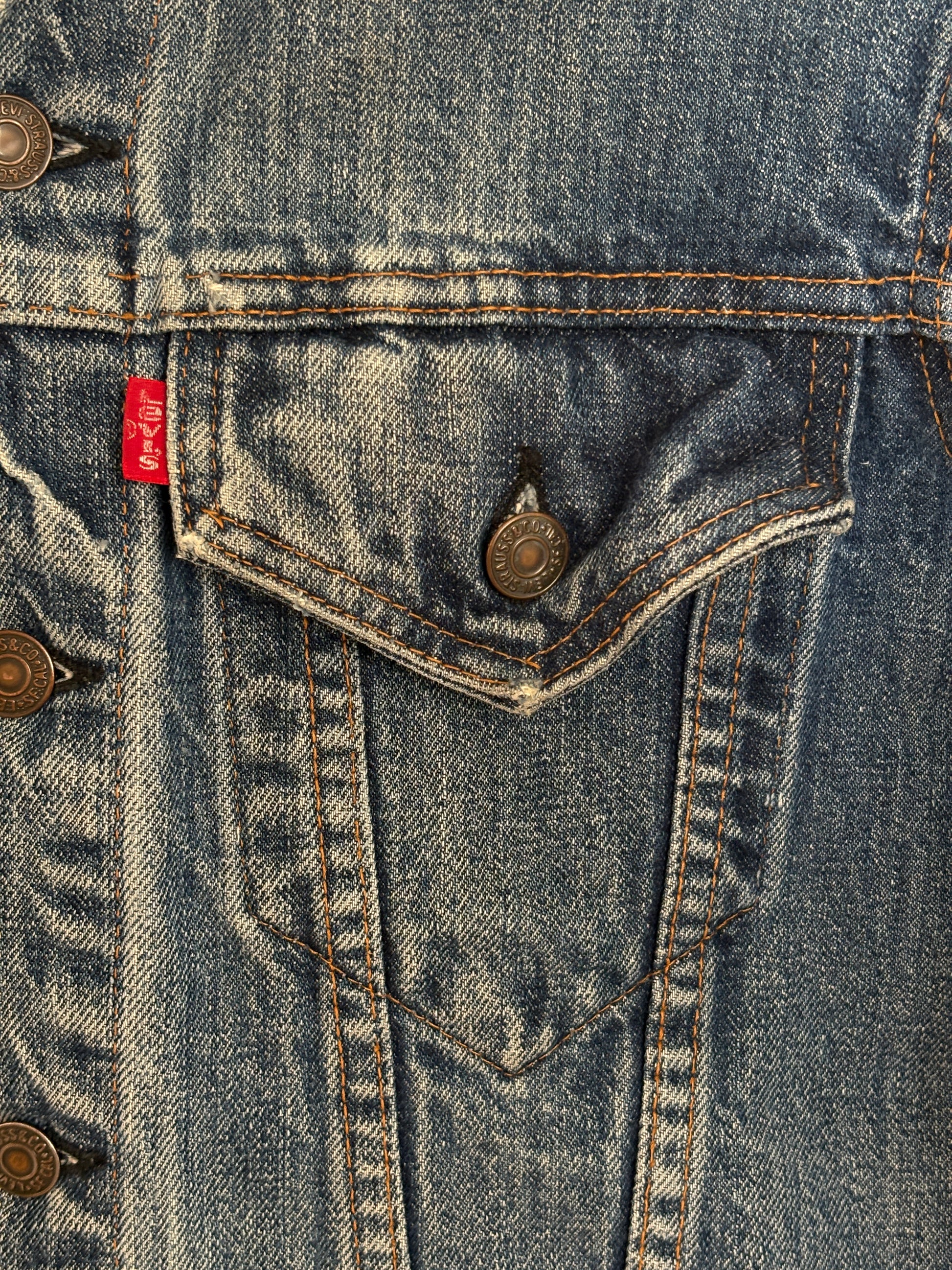 Size 36-38US / 46-48EU .Vintage 70s Levi’s Denim Jacket – 2 Pockets – Made in USA - USA Vintage Bcn