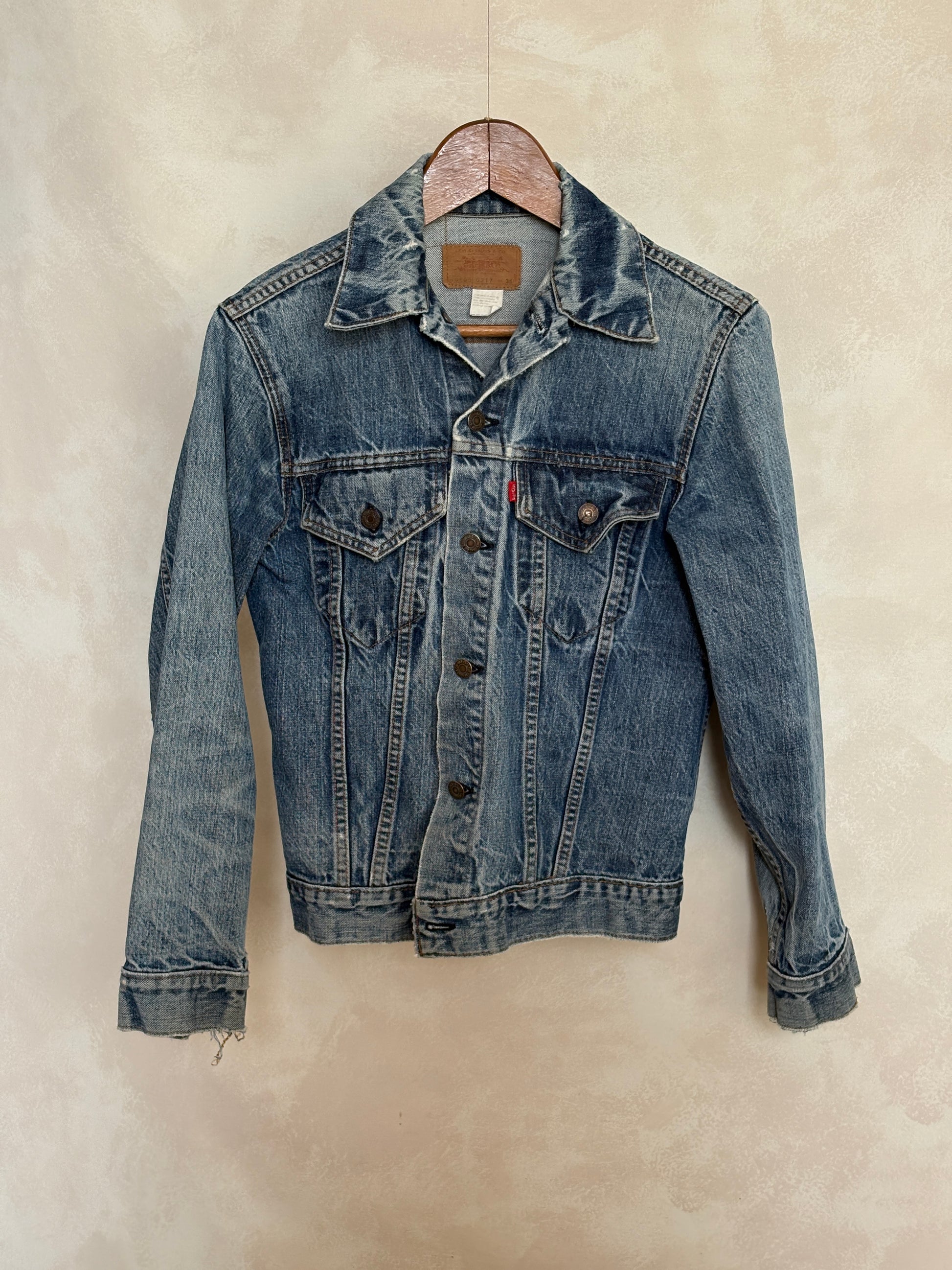Size 36US / 46EU .Vintage 70s Levi’s Denim Jacket – 2 Pockets – Made in USA - USA Vintage Bcn