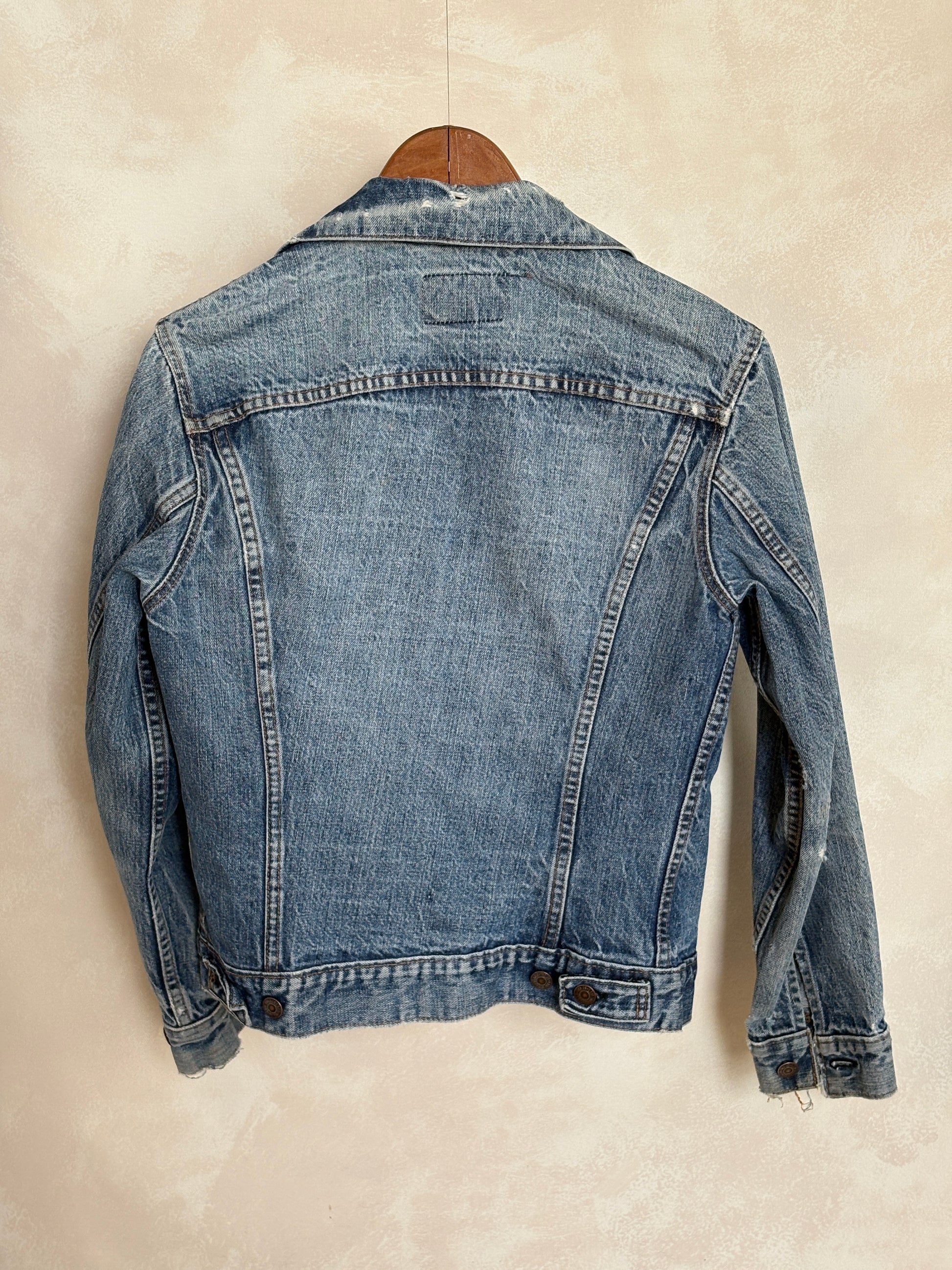 Size 36US / 46EU .Vintage 70s Levi’s Denim Jacket – 2 Pockets – Made in USA - USA Vintage Bcn