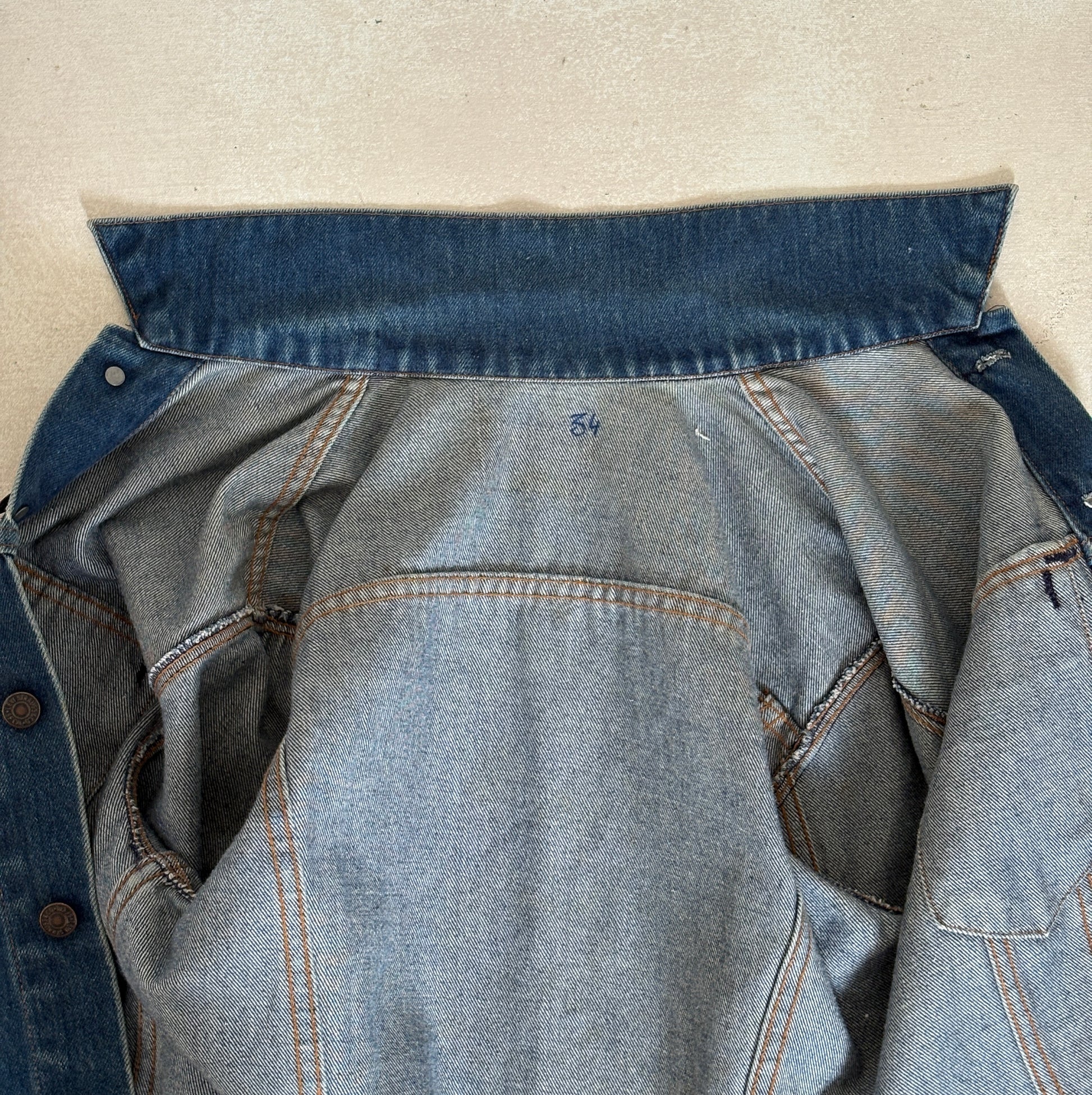 Size 34US / 44EU .Vintage 70s Levi’s Denim Jacket – 2 Pockets – Made in USA - USA Vintage Bcn