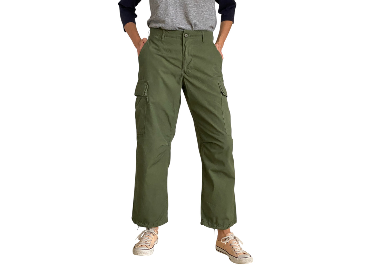 Small short. 1969 Authentic US Army Vietnam war era OG-107 jungle pants - USA Vintage Bcn