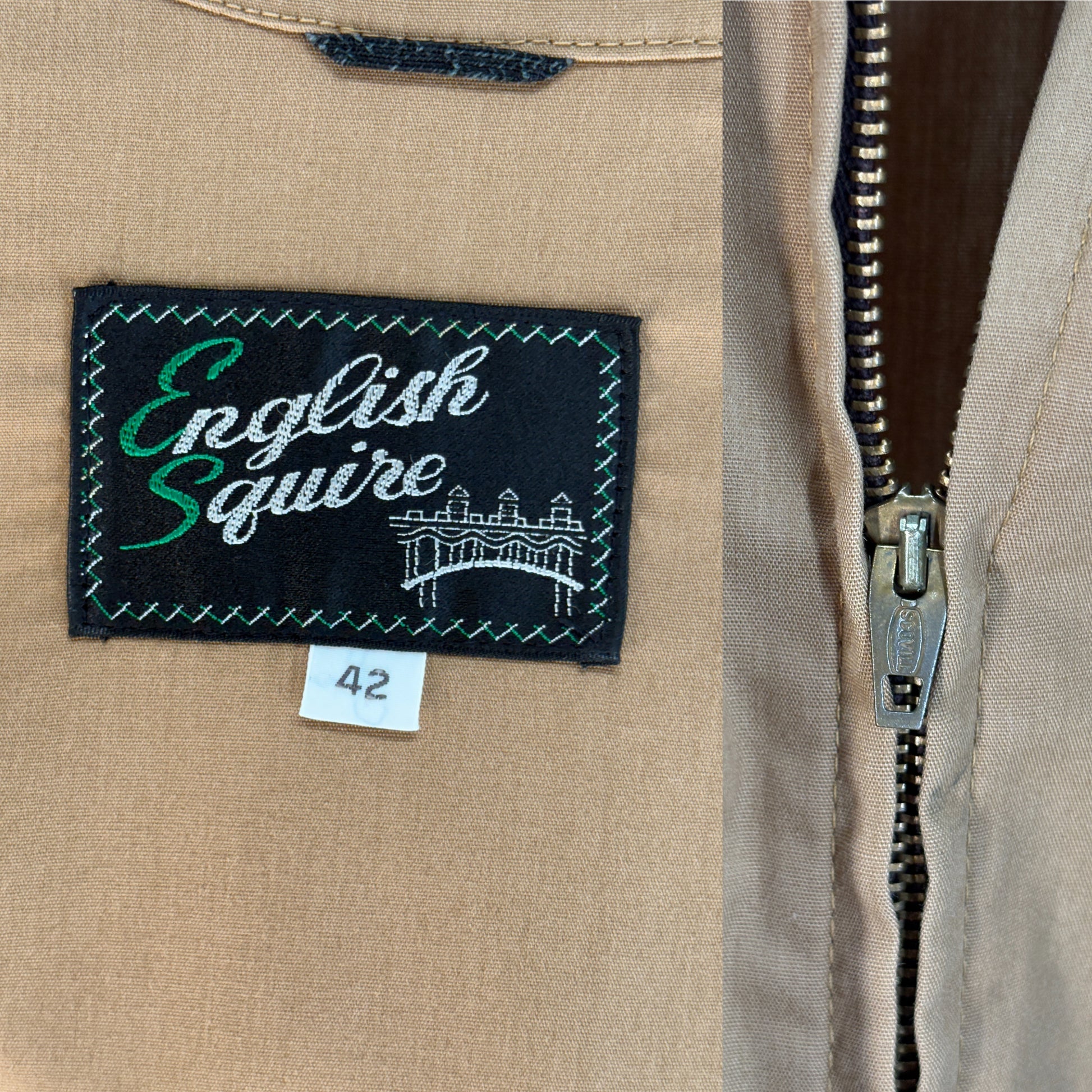 Size 42US / 52EU , 70s Light jacket made by English Squire . - USA Vintage Bcn