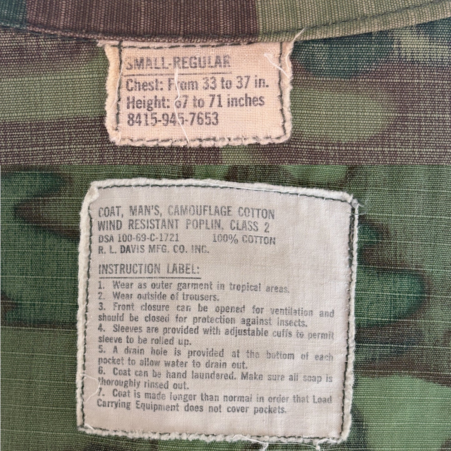 Small Reg. Authentic USMC 1969 US Army vintage Erld camouflage Vietnam jungle jacket. Military-AJ357 Studio