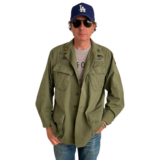 Med Reg. Authentic 1970 US Army Vintage Vietnam  jungle jacket..