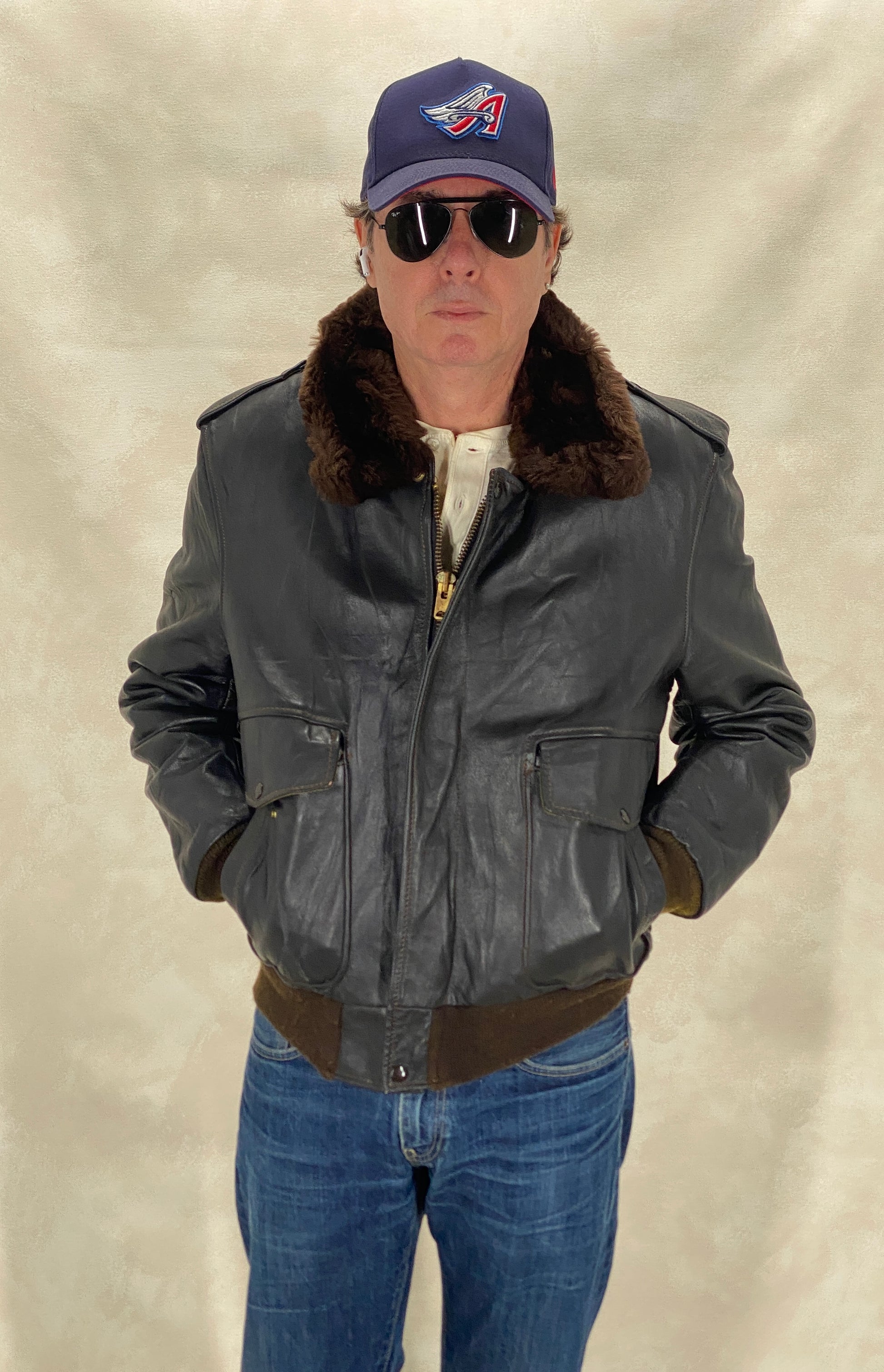 Size 42. Vintage leather bomber Flight Jacket Made In USA Aviator G-1 - USA Vintage Bcn