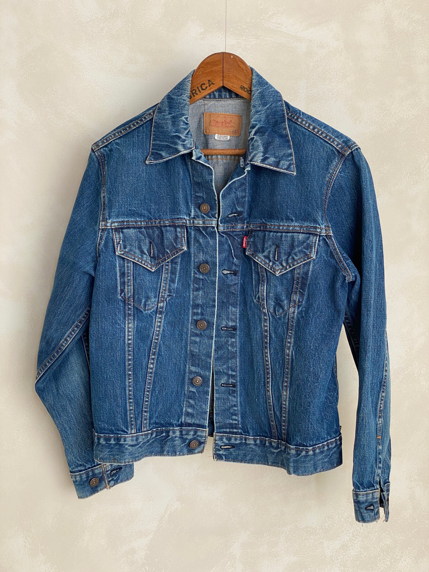 Size 42US Vintage 1971 Levis Jacket, Made in USA – 2 Pockets - USA Vintage Bcn