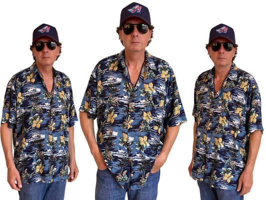 Size Large. Vintage 90s Rayon Hawaiian shirt by Natural Issue - USA Vintage Bcn