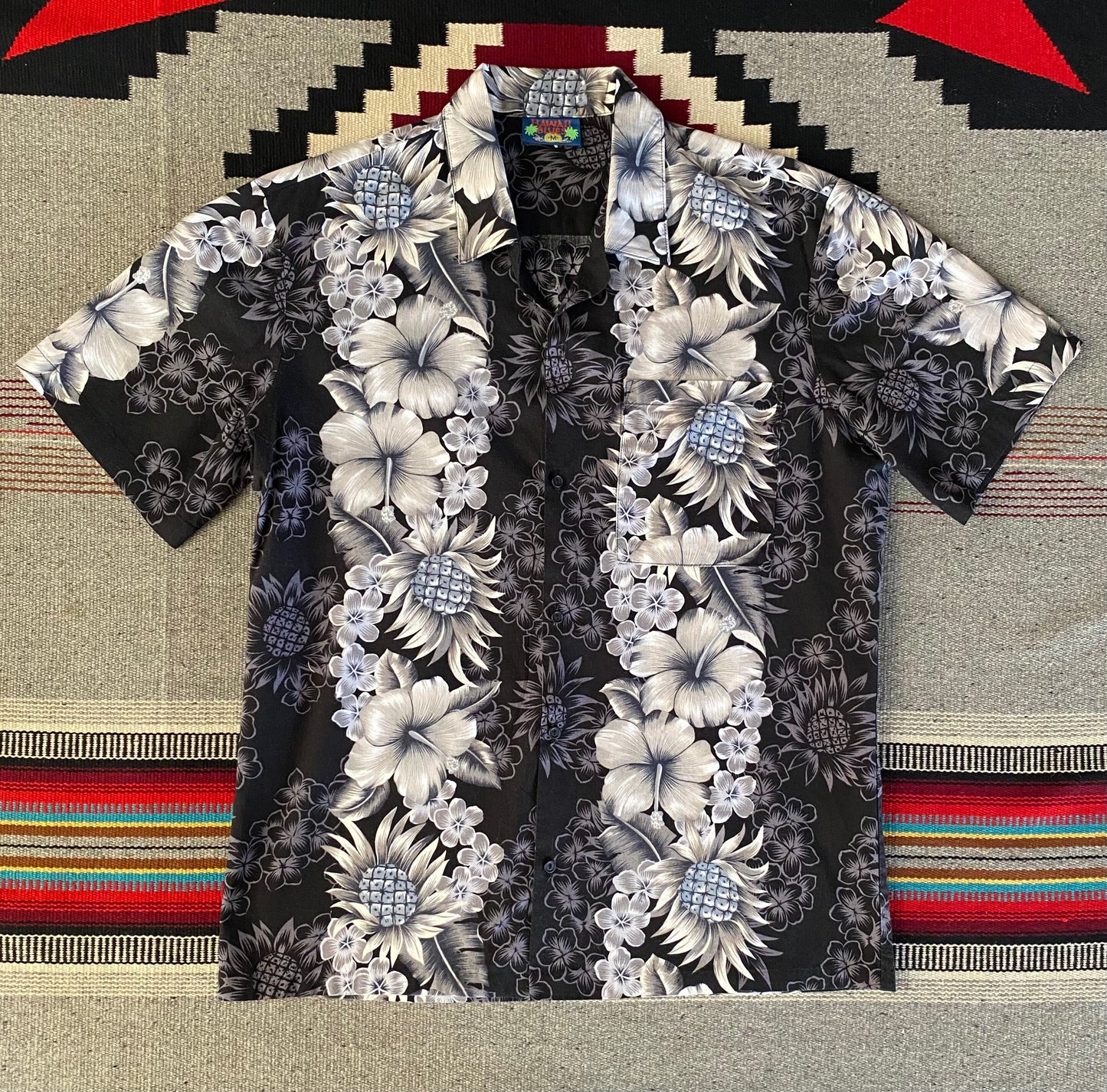 Size Med. Made In USA Vintage 80s Hawaiian cotton shirt.