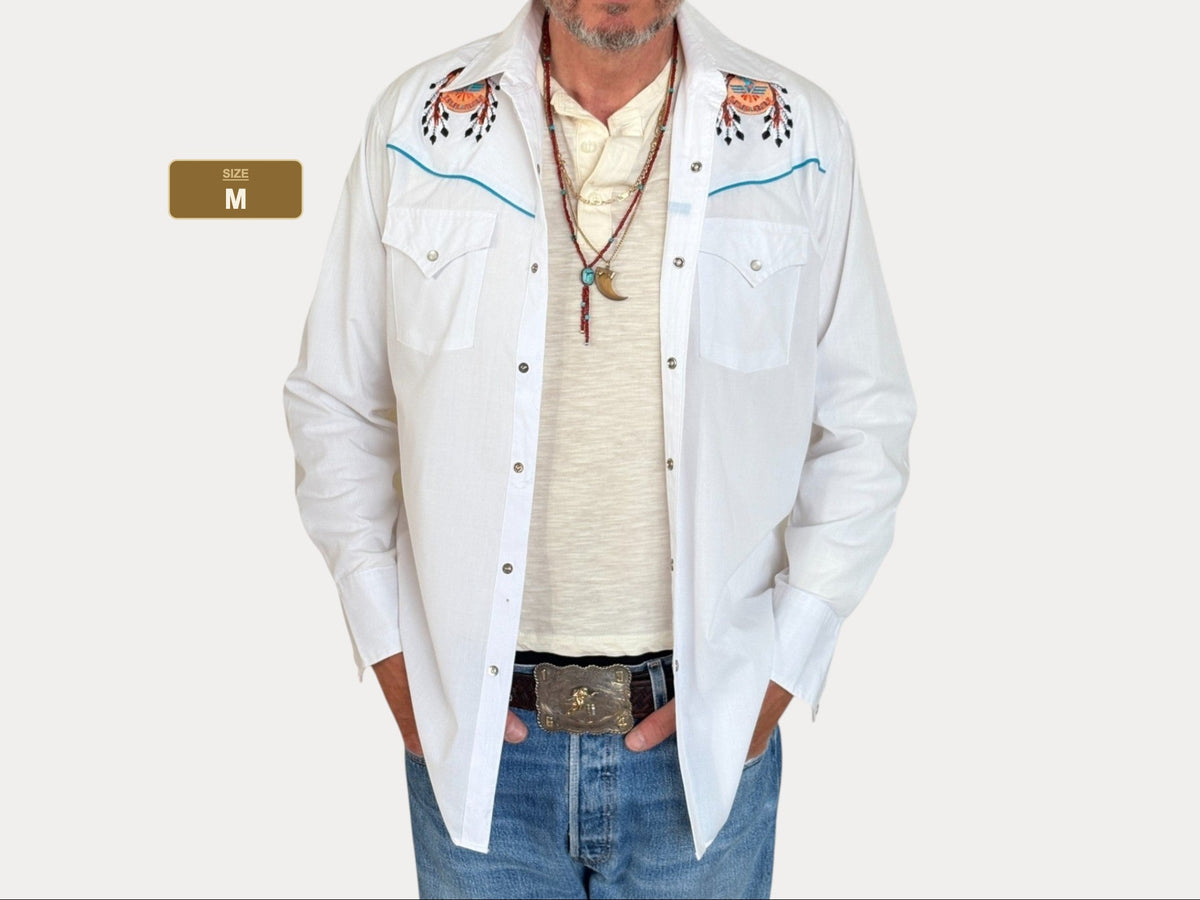 Size M. Authentic Vintage 80’s Embroidered Western Shirt-AJ357 Studio