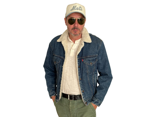 Size 36US/46EU. 4 pockets Vintage Levis fleece-sherpa Jacket Made in USA.