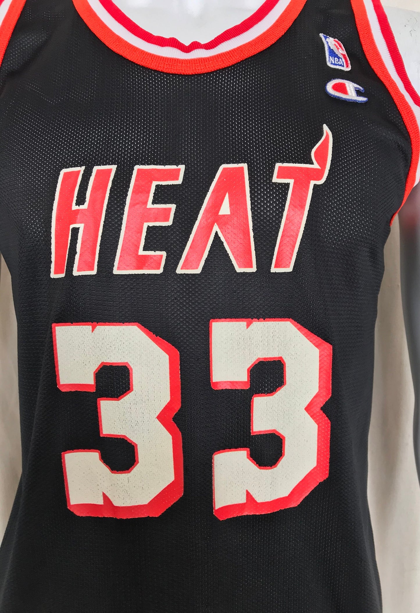 Size Youth XL. Vintage 90s Champion Alonzo Mourning Jersey Miami Heat #33 NBA