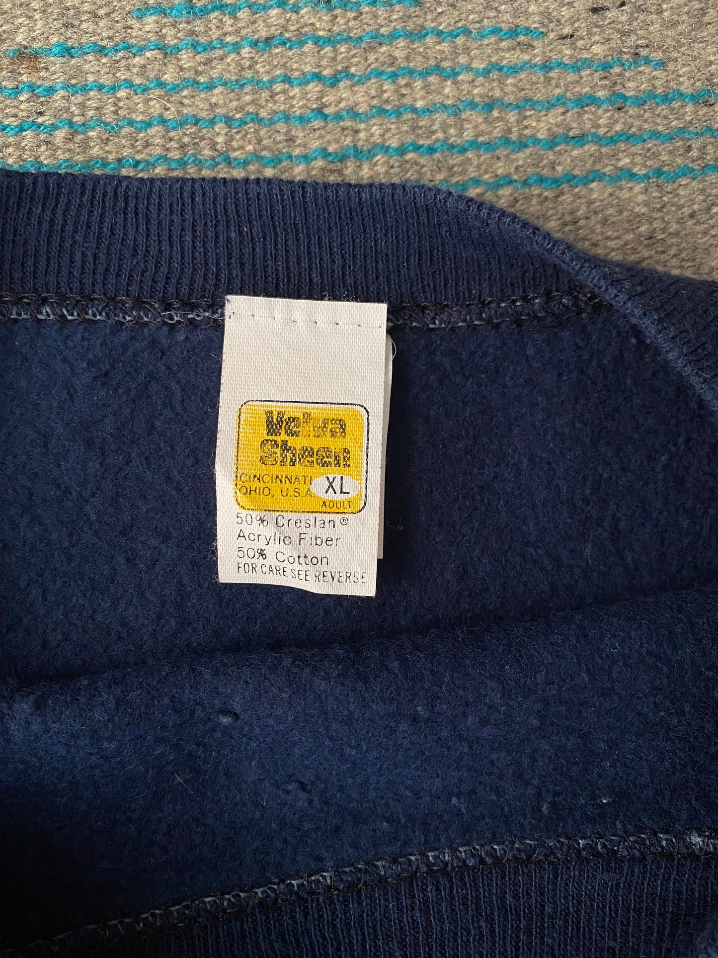 Size Med. Made In USA Vintage 80s sweatshirt Made by Velva Sheen.