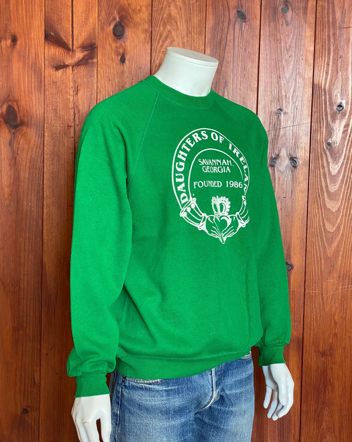 Size XL. 80s vintage sweatshirt daughters of Ireland Made In USA by BW