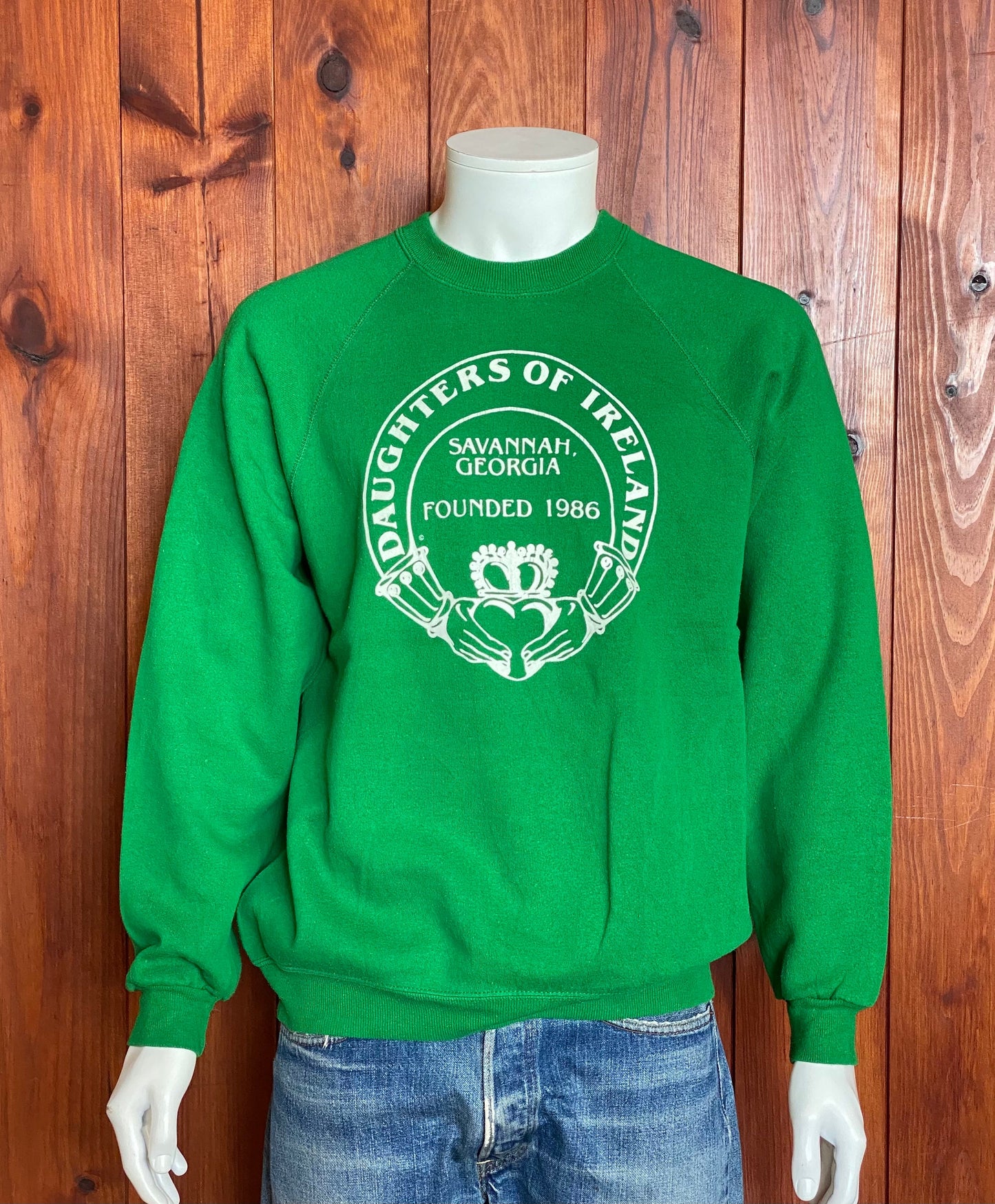 Size XL. 80s vintage sweatshirt daughters of Ireland Made In USA by BW