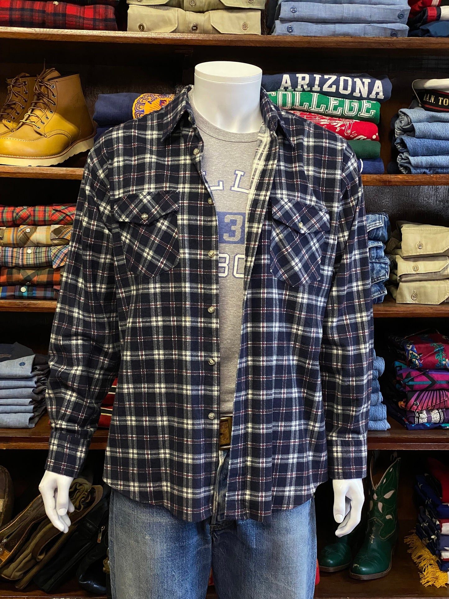 Size L Vintage 90s Flannel Shirt | Retro Fashion Staple