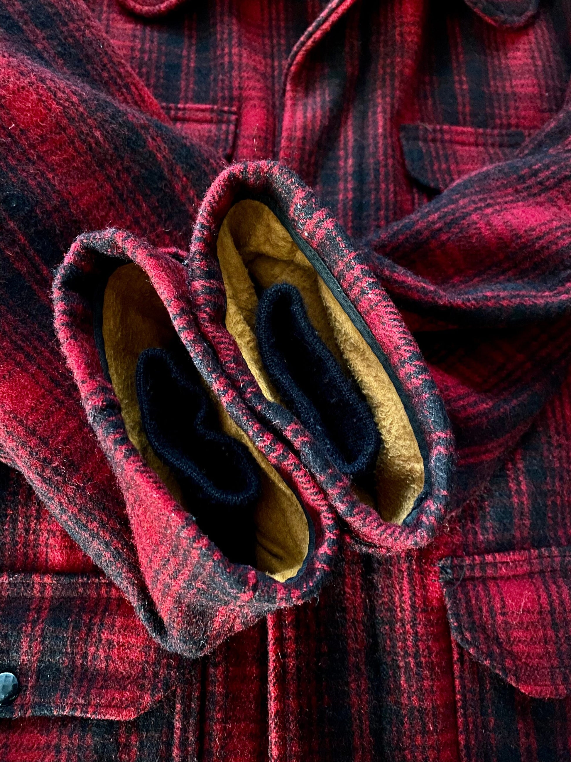 Vintage 60s Woolrich Plaid Wool Hunting Jacket - Size 46 (56 Euro) | Classic Style