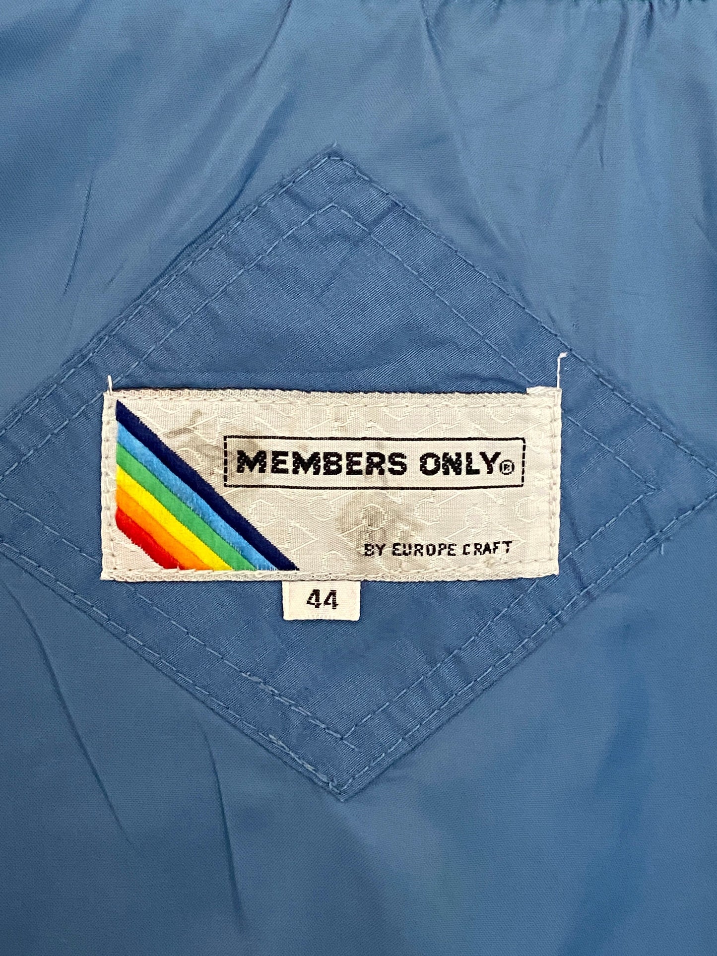 Size 44 US / 54 EU Vintage 80s members Only cotton jacket